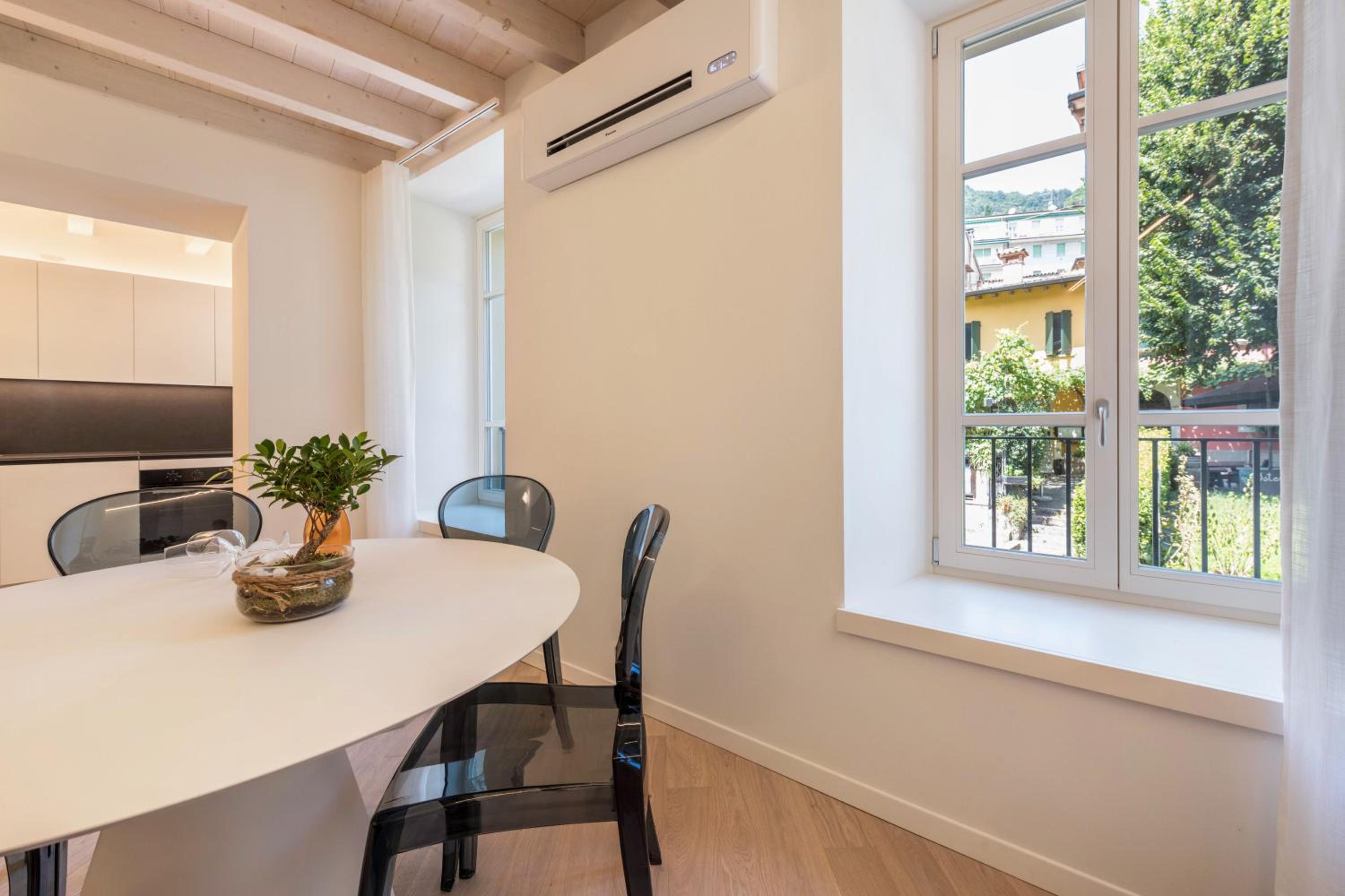 Two-Bedroom Deluxe Apartment with Garden View photo 2