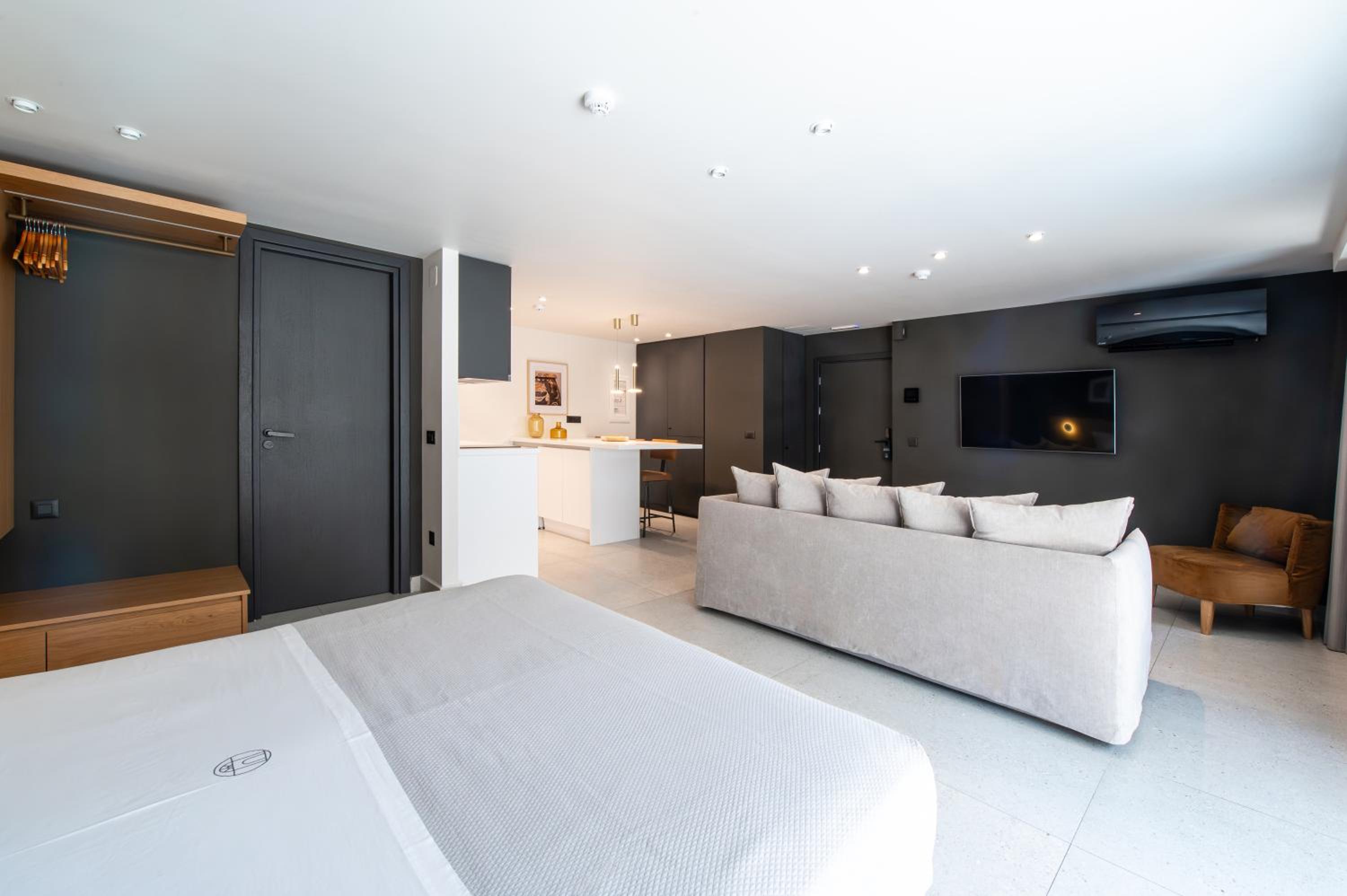 Junior Suite - Photo 23