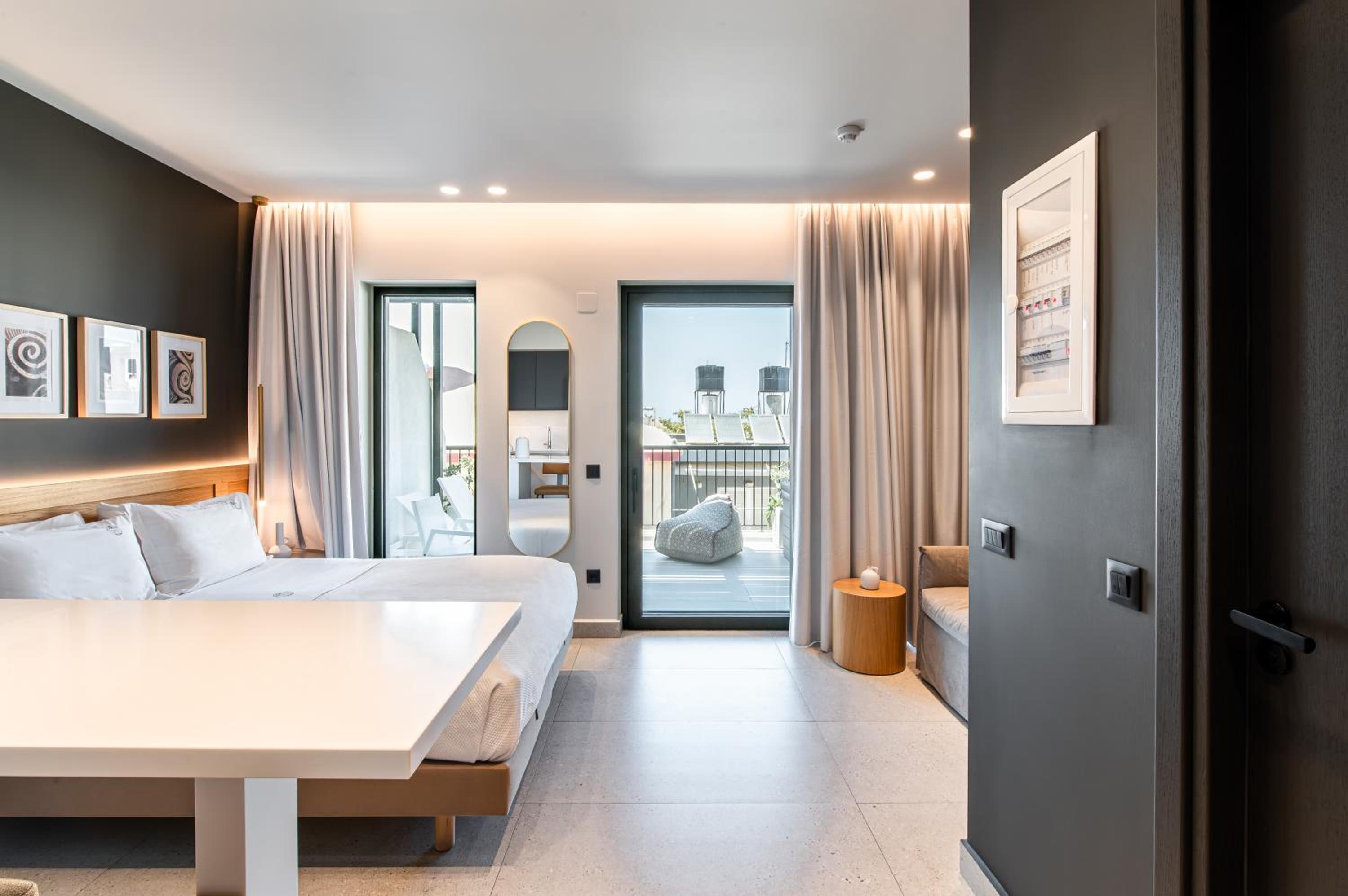 Junior Suite Sea View with Outdoor Jetted Tub