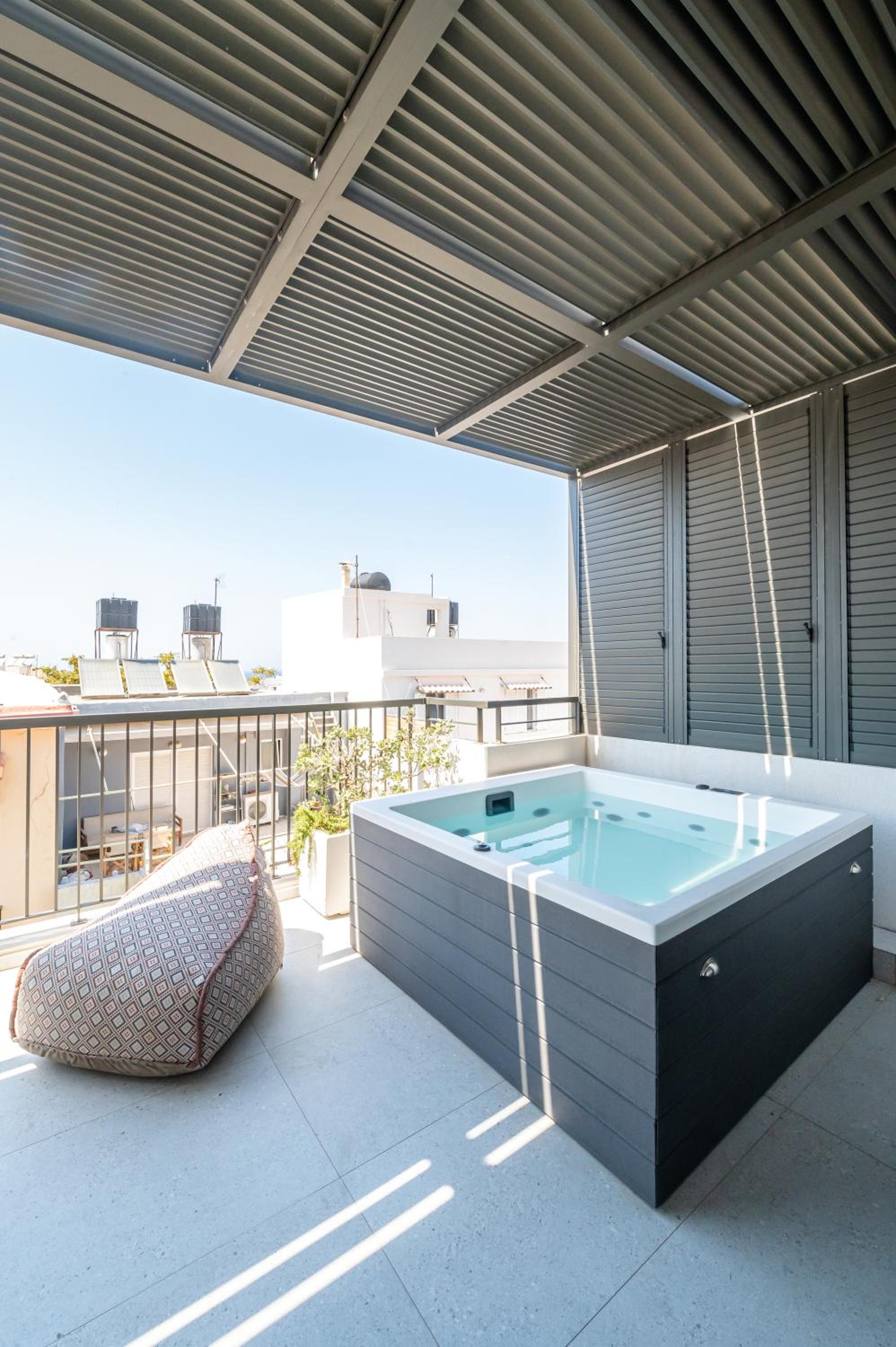Junior Suite with Outdoor Jetted Tub - Photo 2