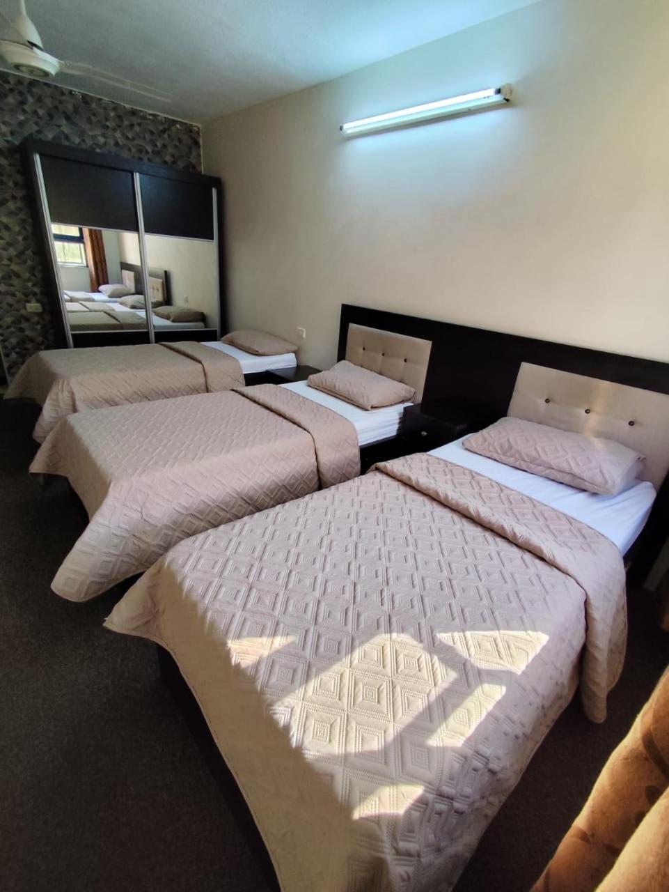 Deluxe Triple Room - Photo 4