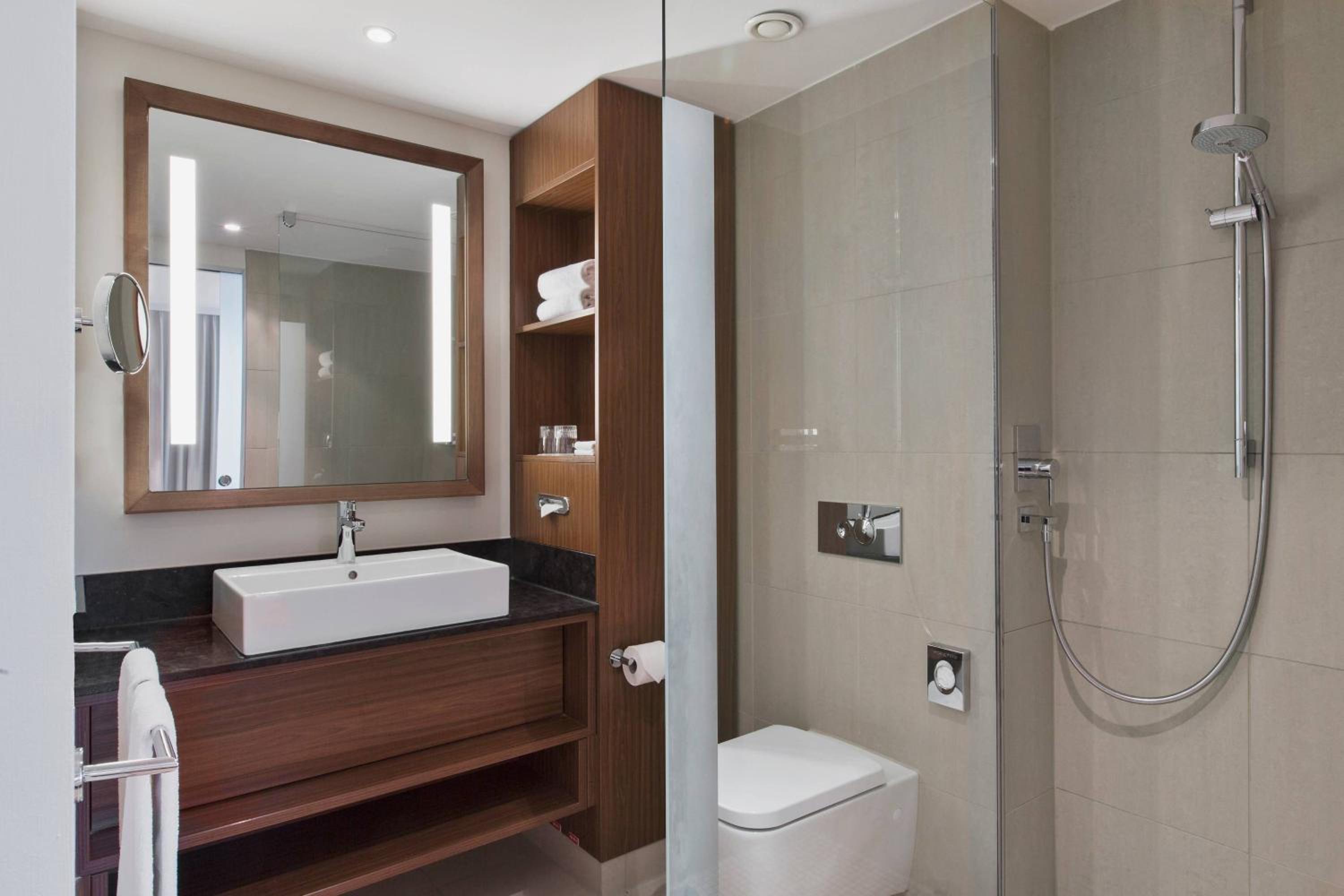 Standard Twin Room - Photo 3