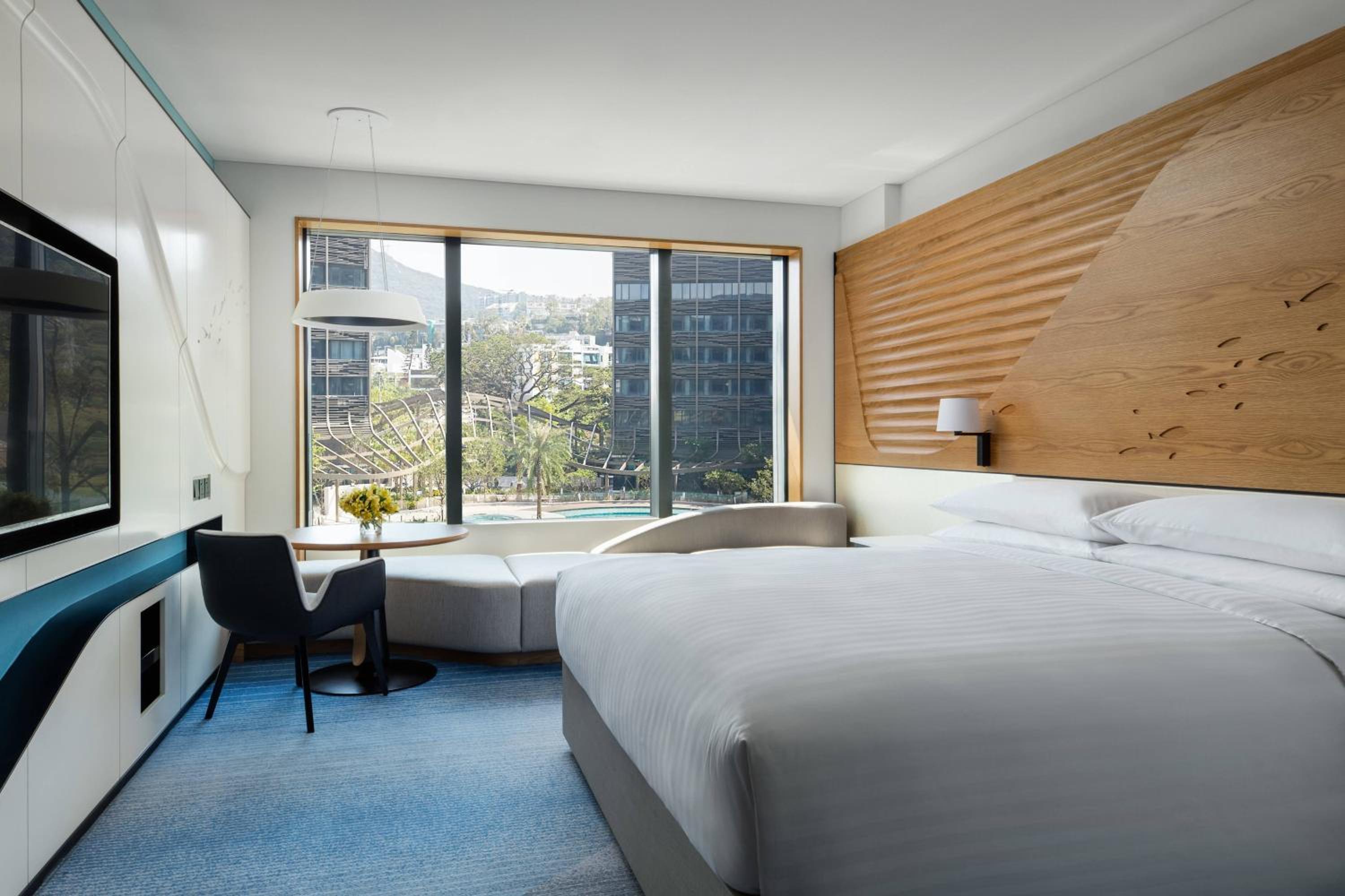 Premier King Room with Pool View