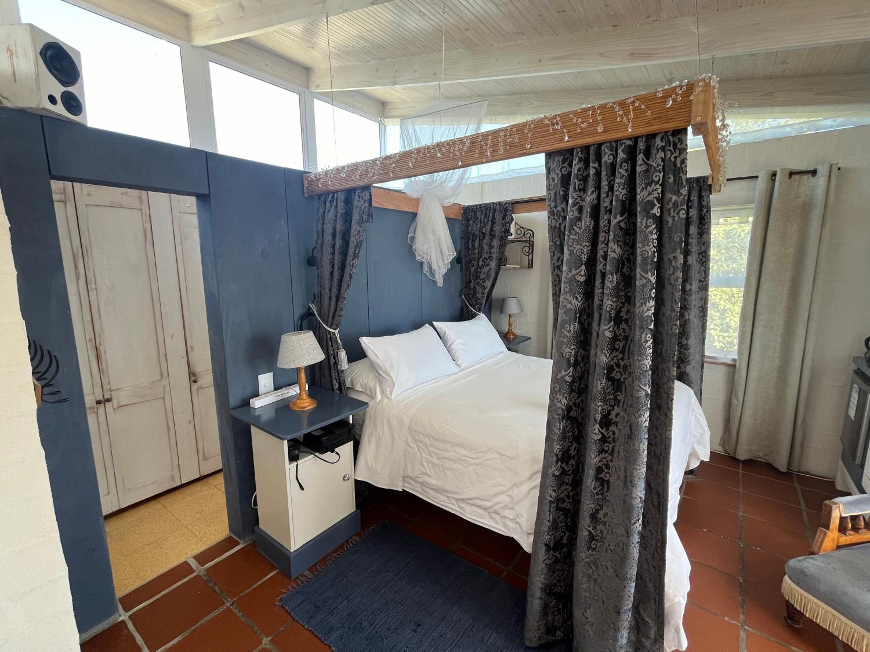 Queen Suite with Sea View photo 1