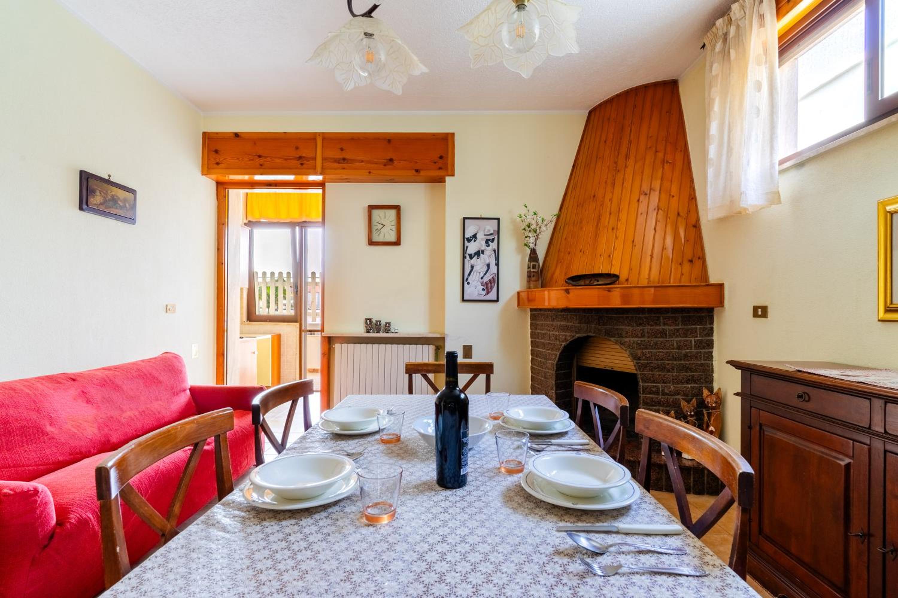 Two-Bedroom Deluxe Apartment with Garden View photo 2
