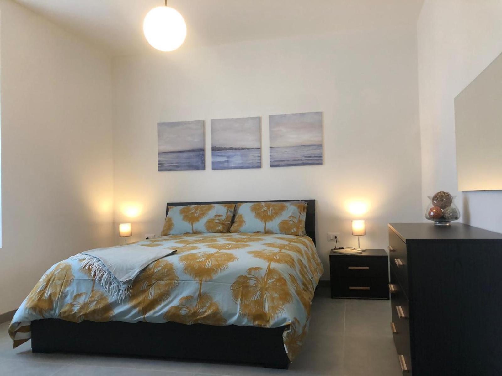 Apartment with Balcony photo 1