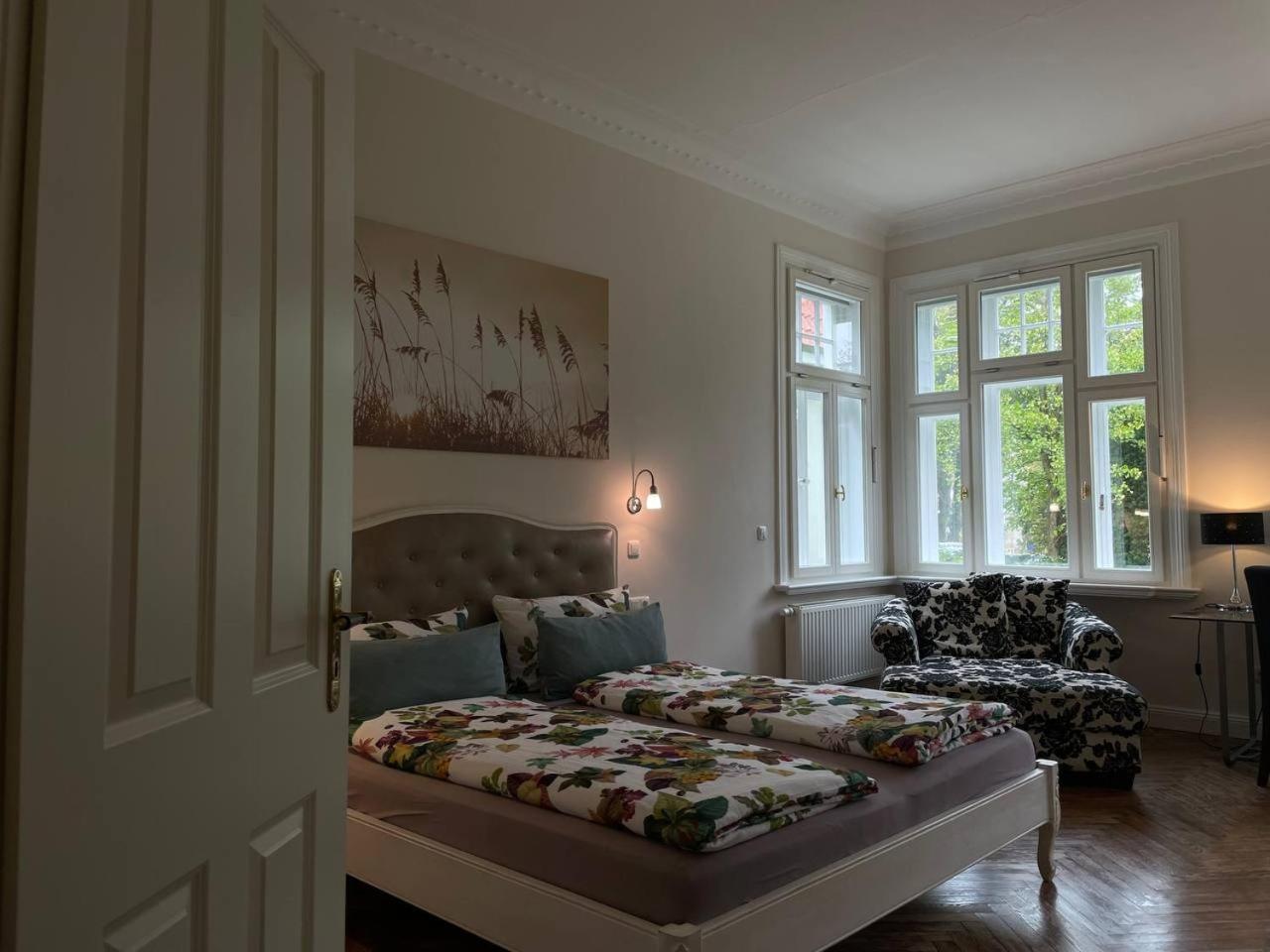 Double Room - Photo 10