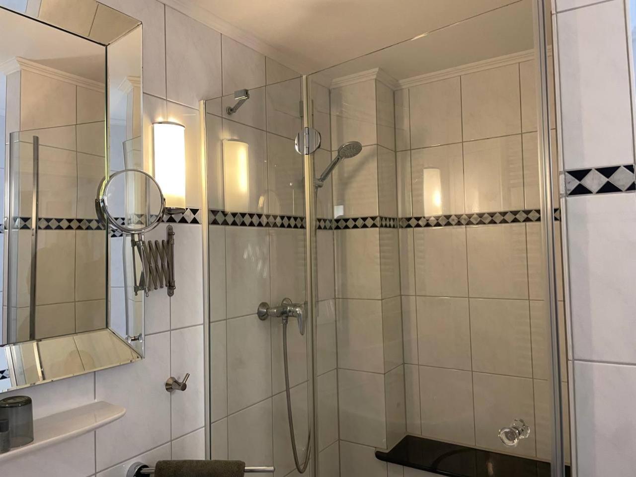 Double Room - Photo 15