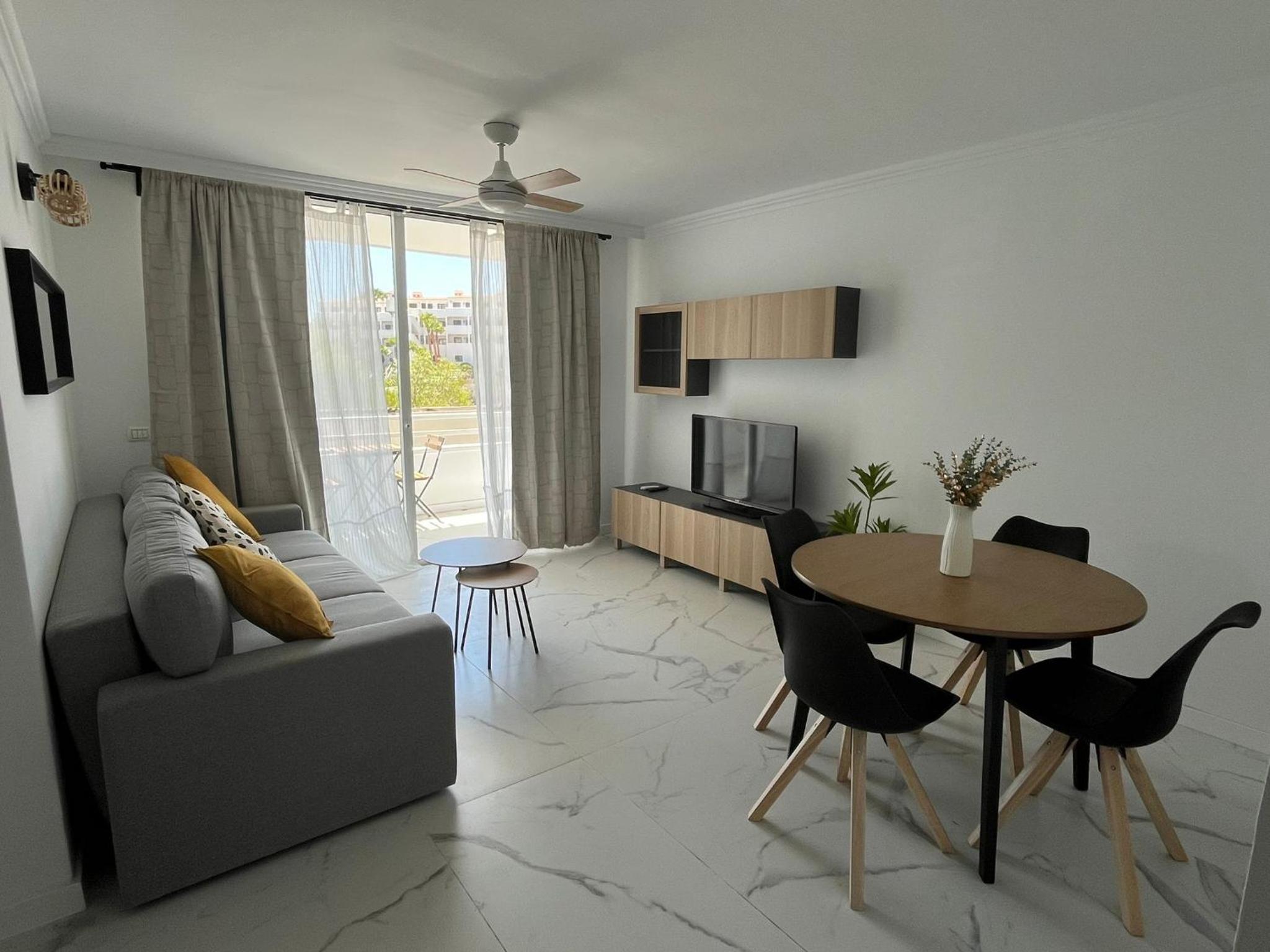 Apartamento Estudio con Balcón
