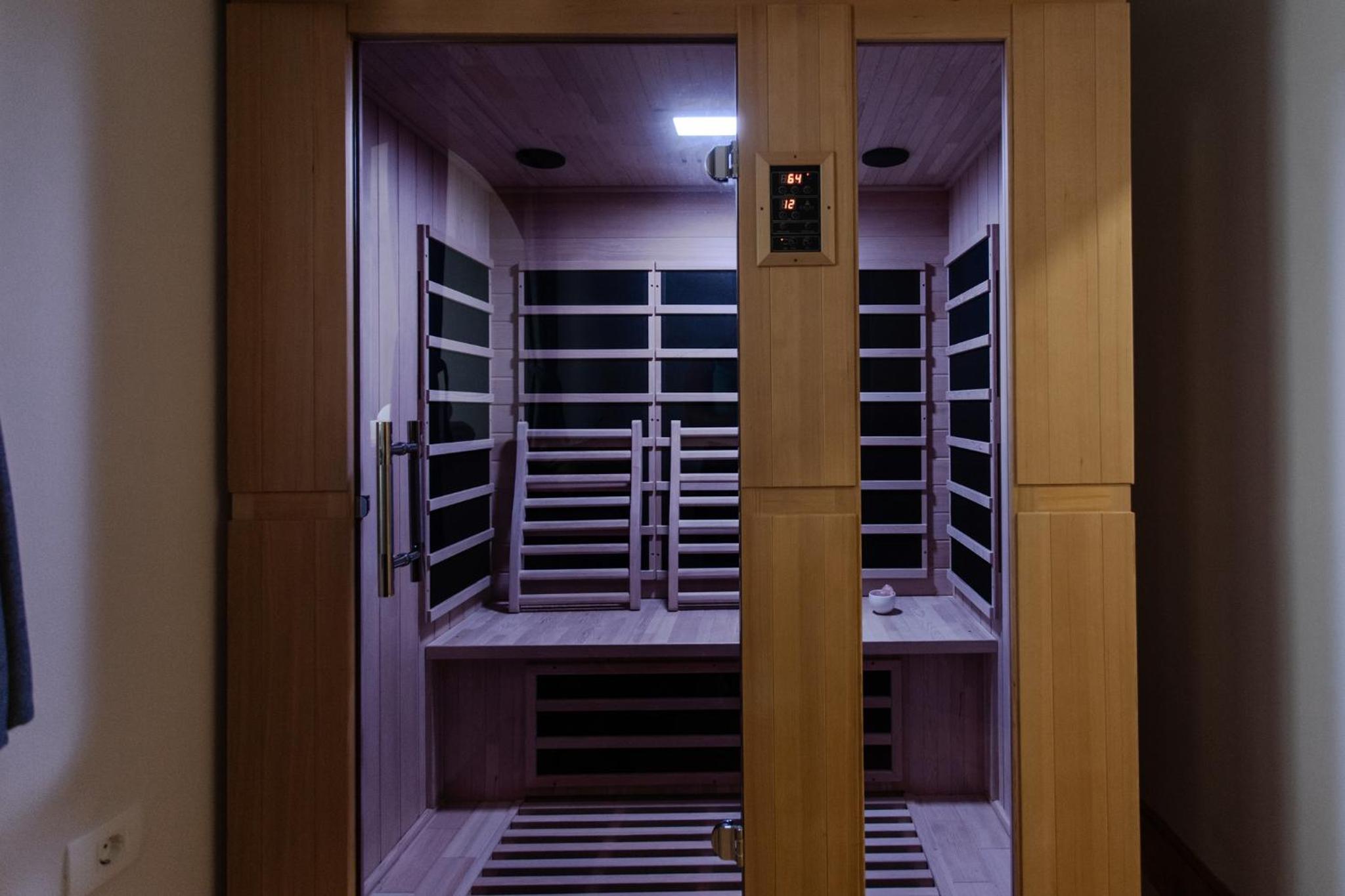 Suite - Photo 21