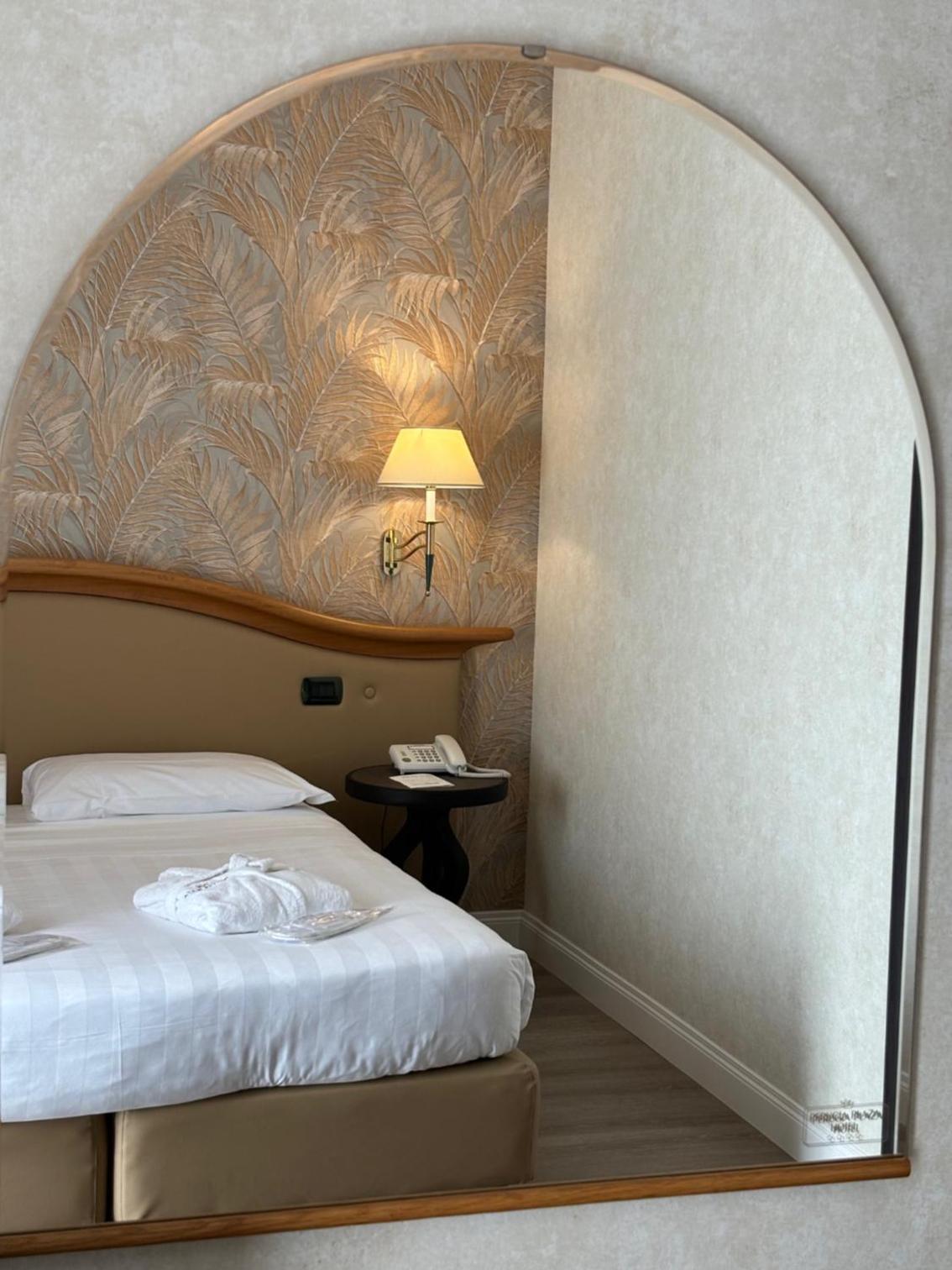 Junior Suite - Photo 7