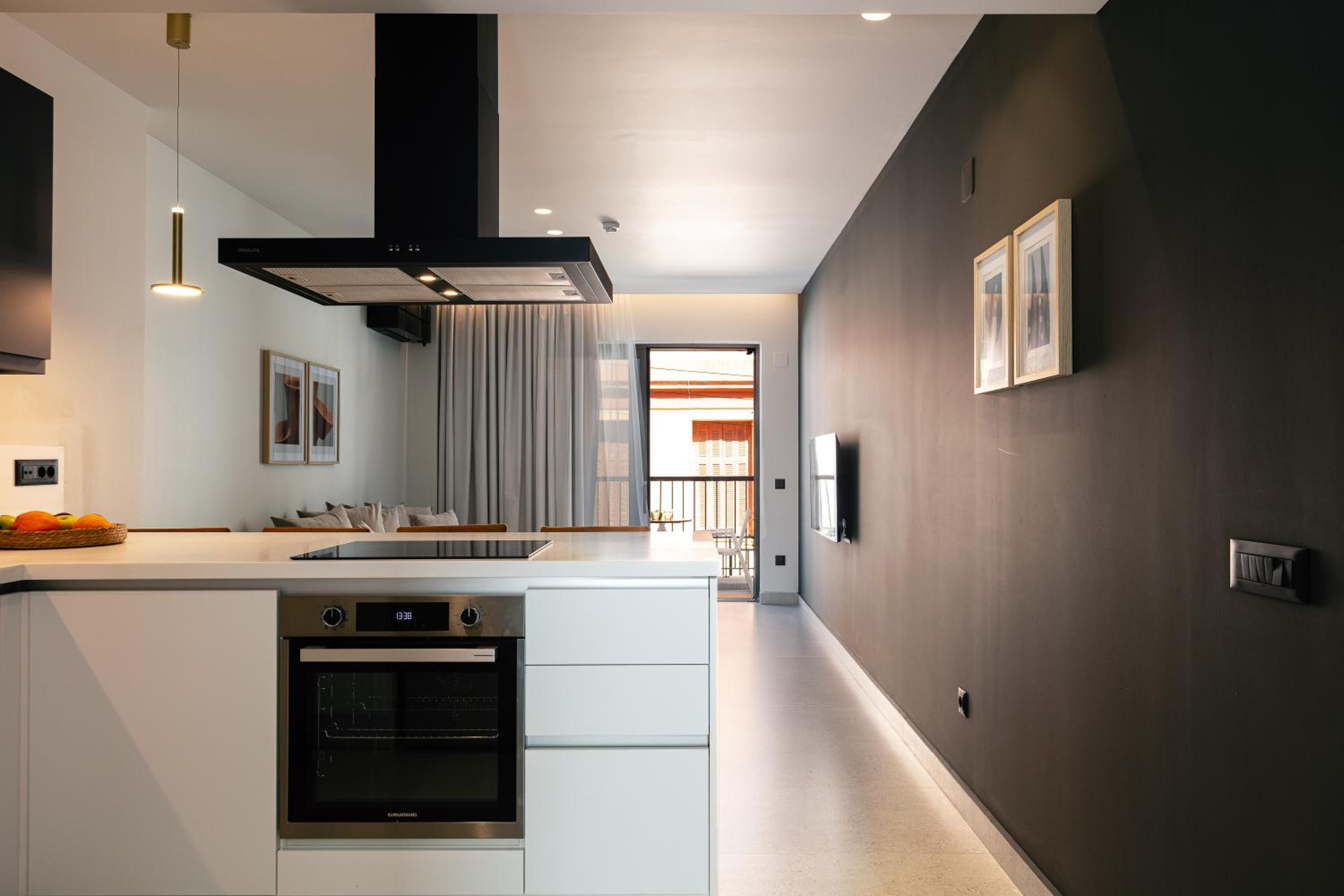 Superior Suite - Photo 14