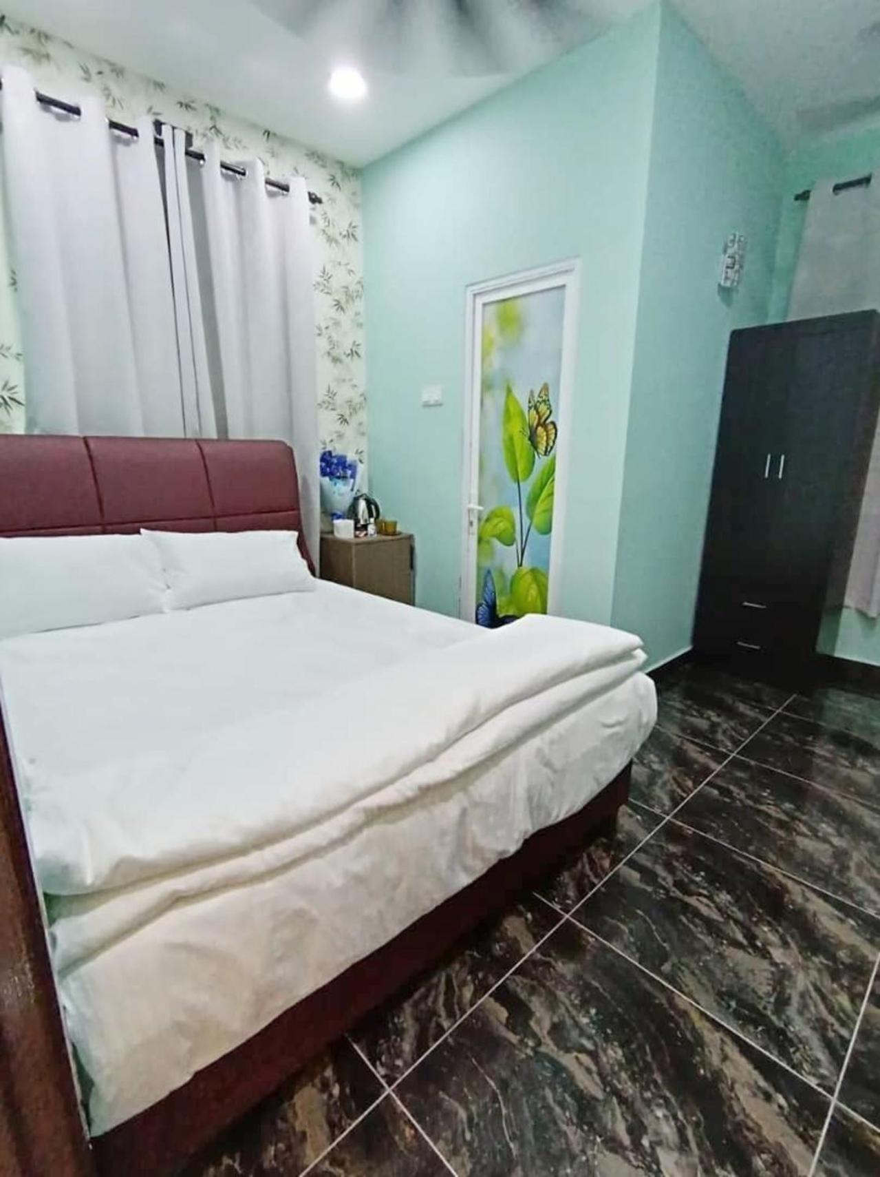 Deluxe Queen Room - Photo 2
