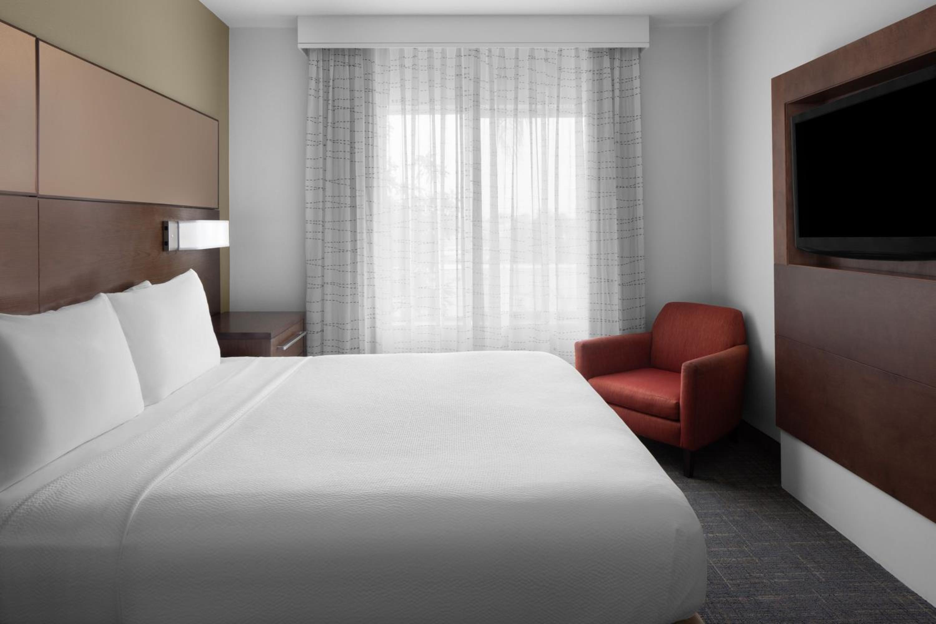 One-Bedroom King Suite photo 3
