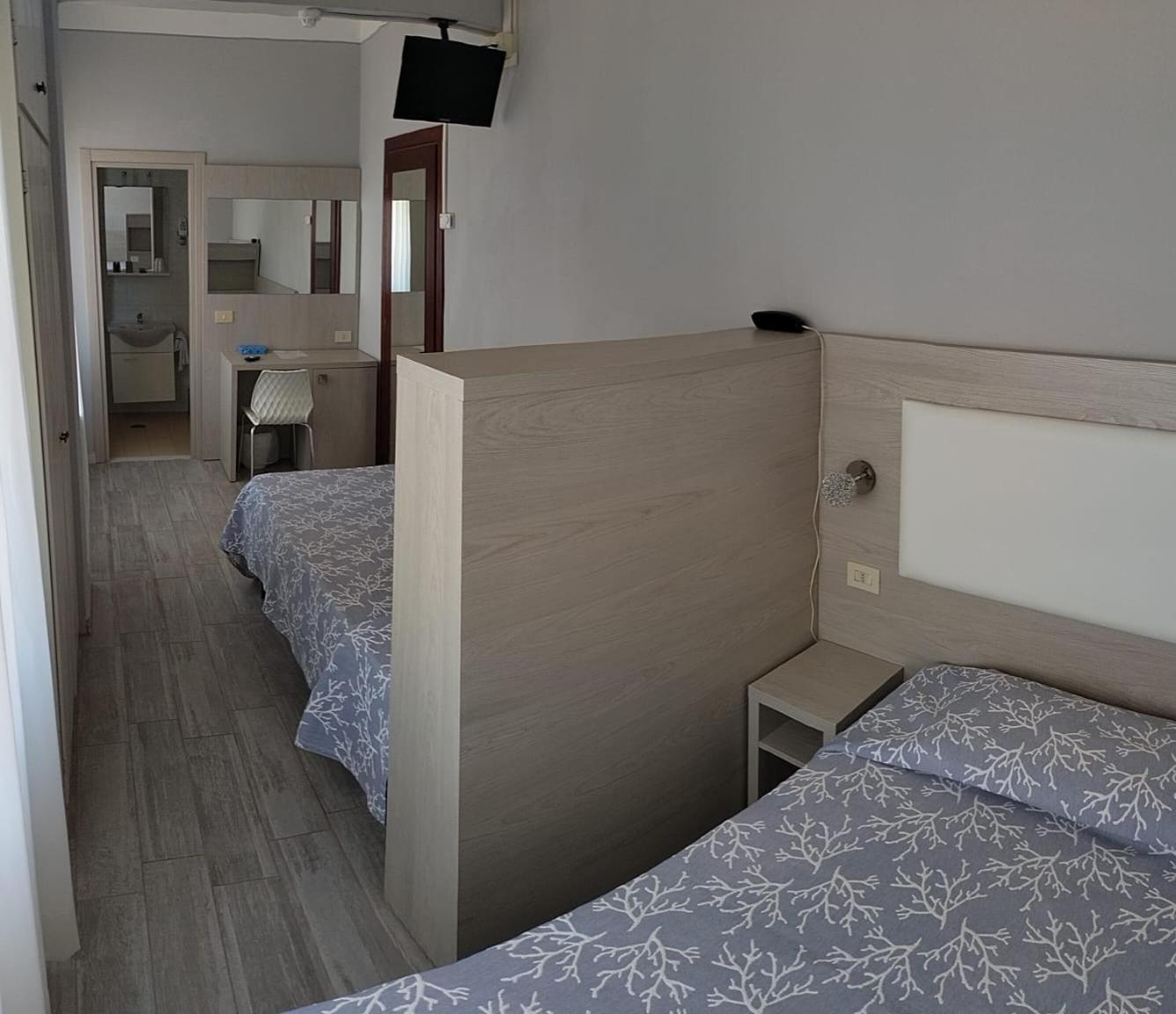 Twin Room photo 2