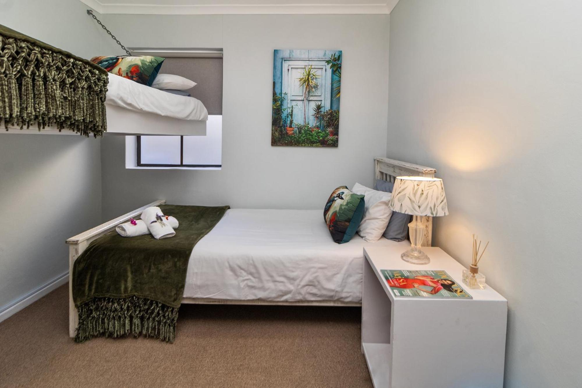 Two-Bedroom Suite - Photo 9