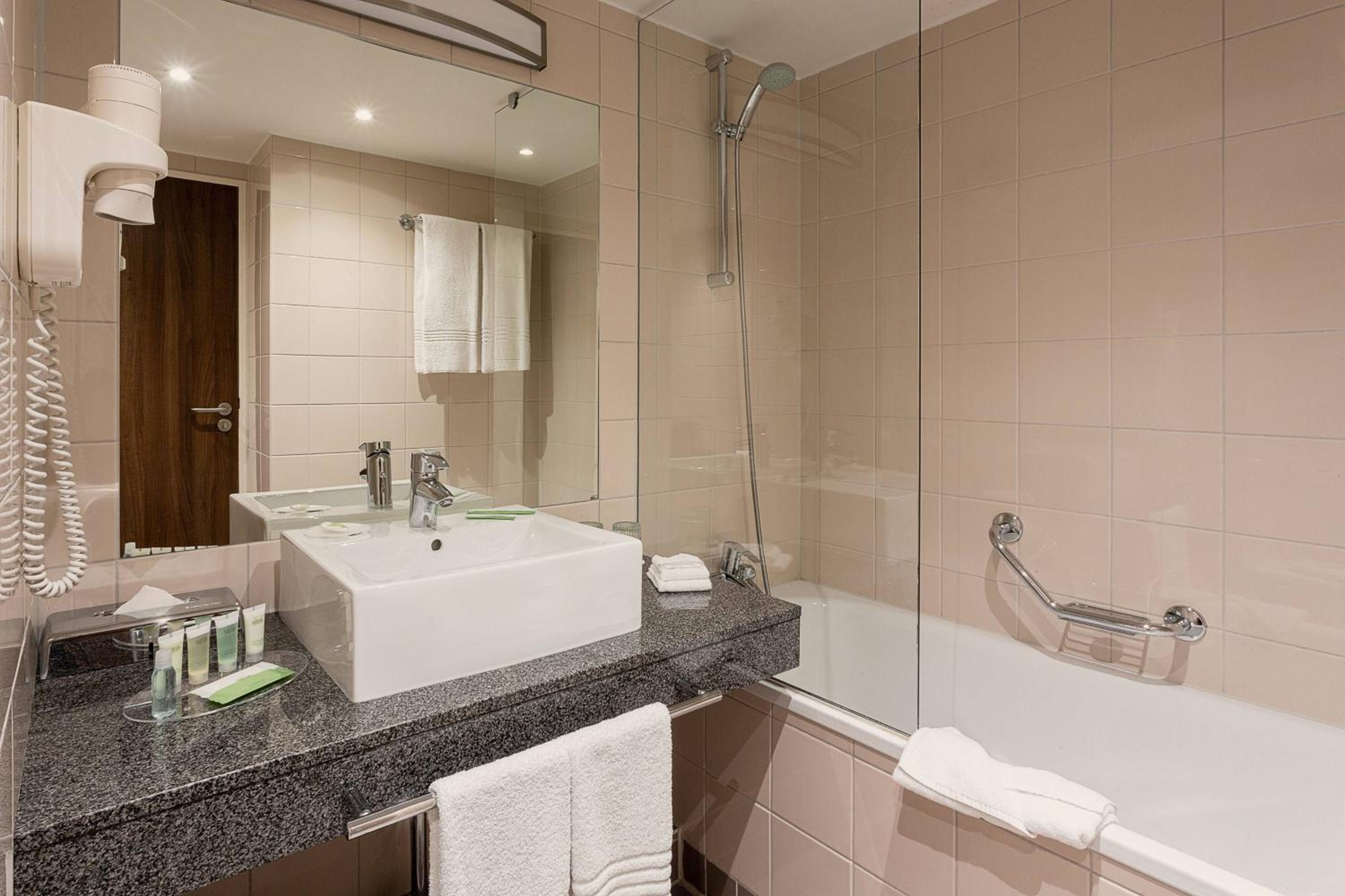 Deluxe Twin Room photo 2