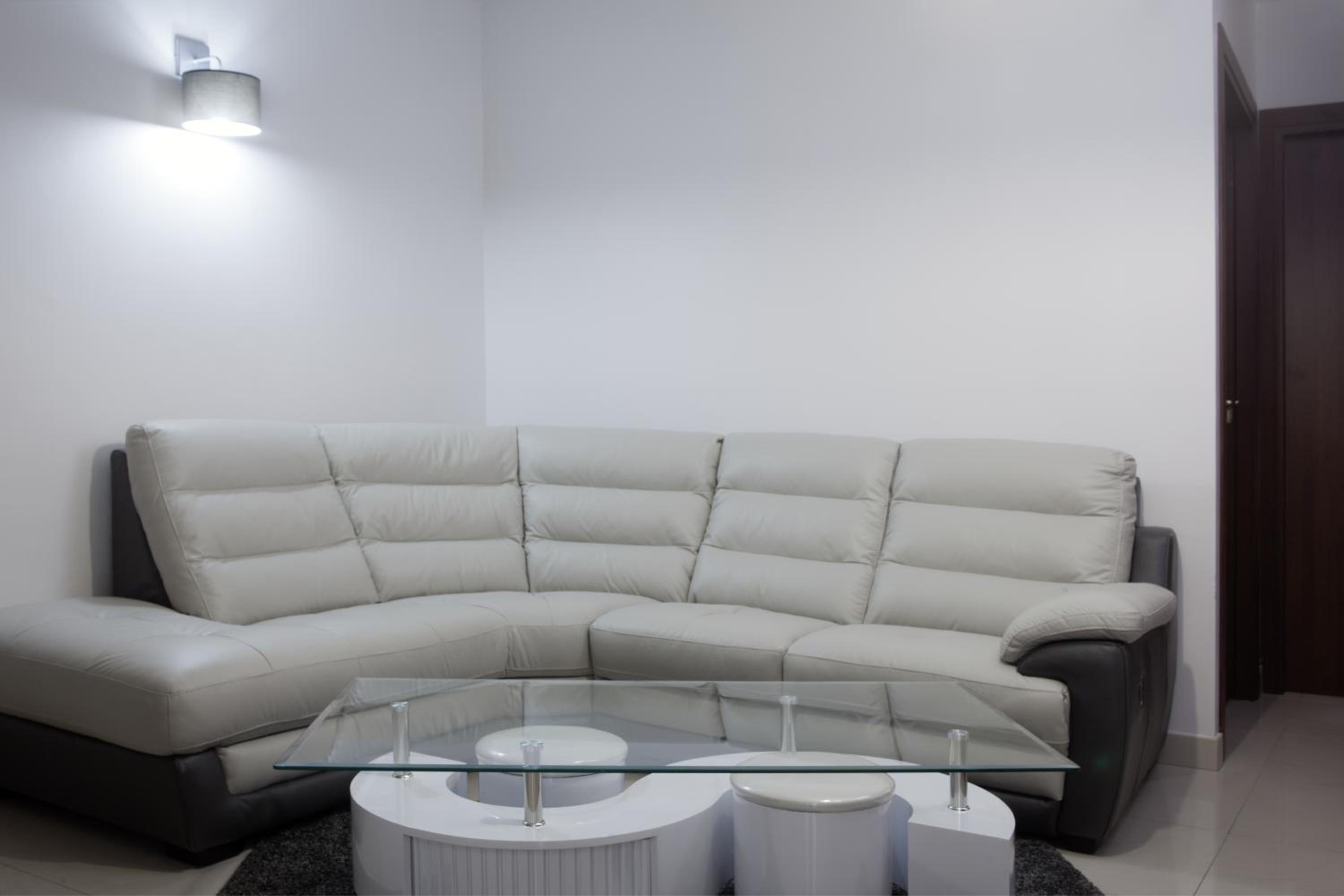 Two-Bedroom Apartment - Photo 4