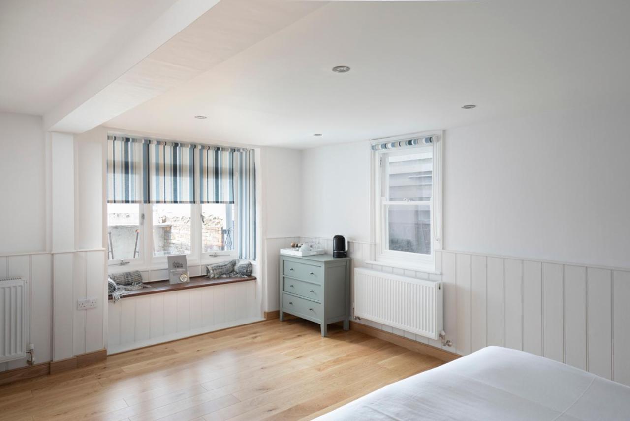 Double or Twin Room with Terrace - Photo 2
