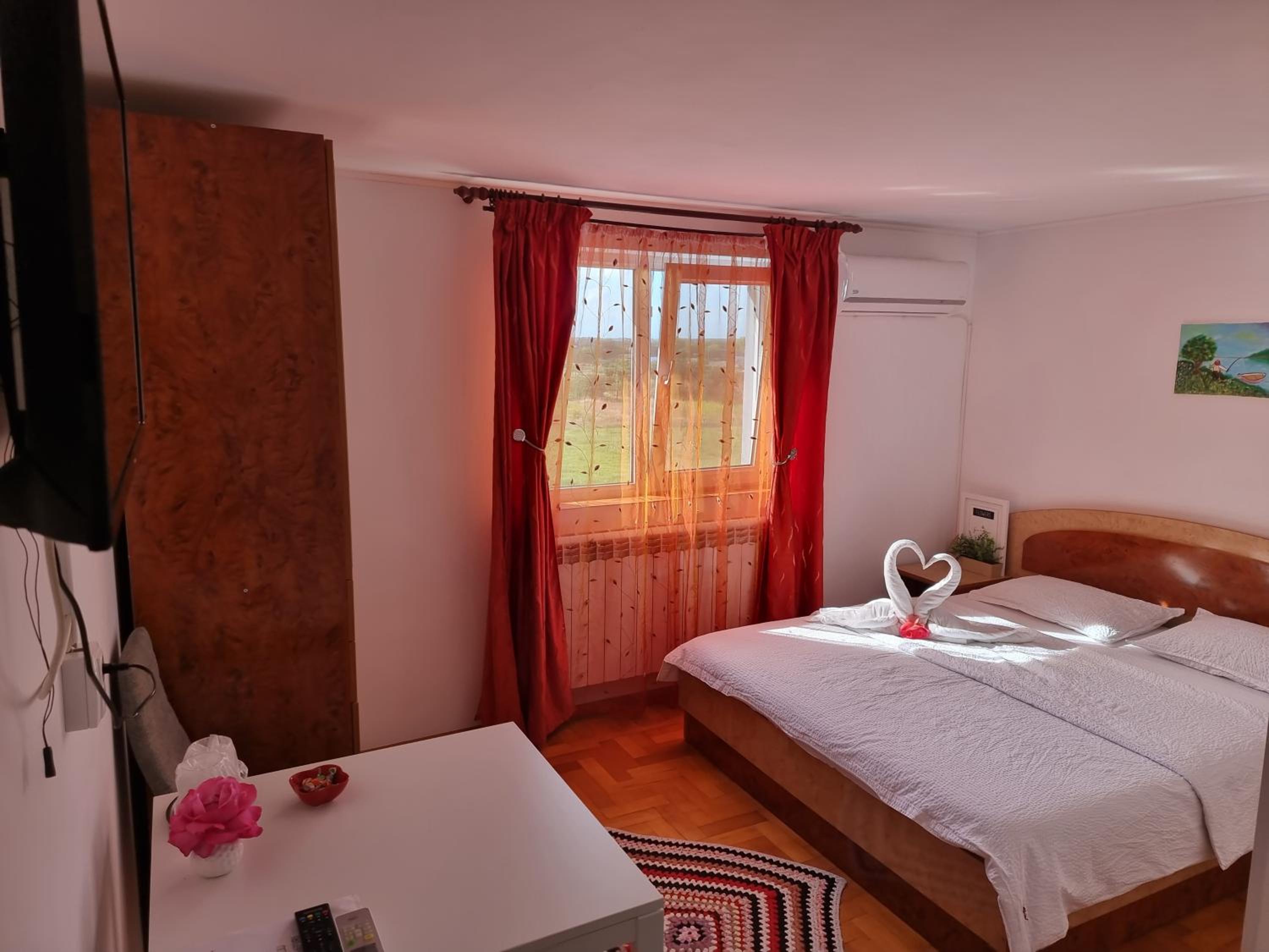 Double Room with Private Bathroom photo 1