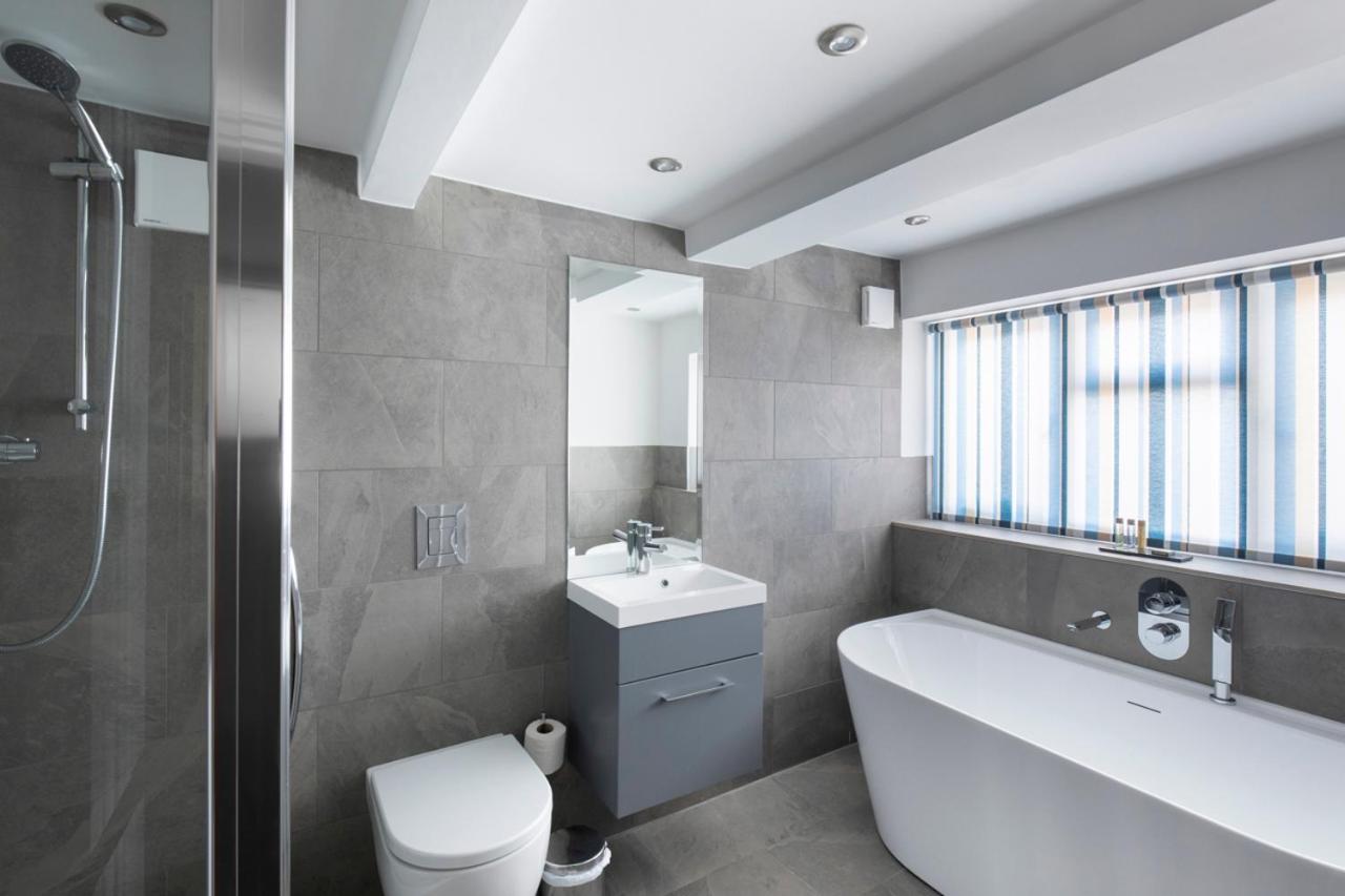 Double or Twin Room with Terrace - Photo 10
