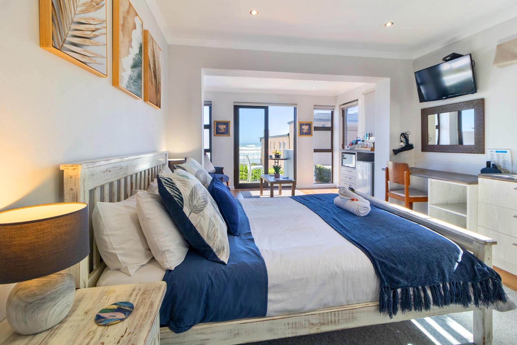 Superior Suite with Sea View - Photo 1