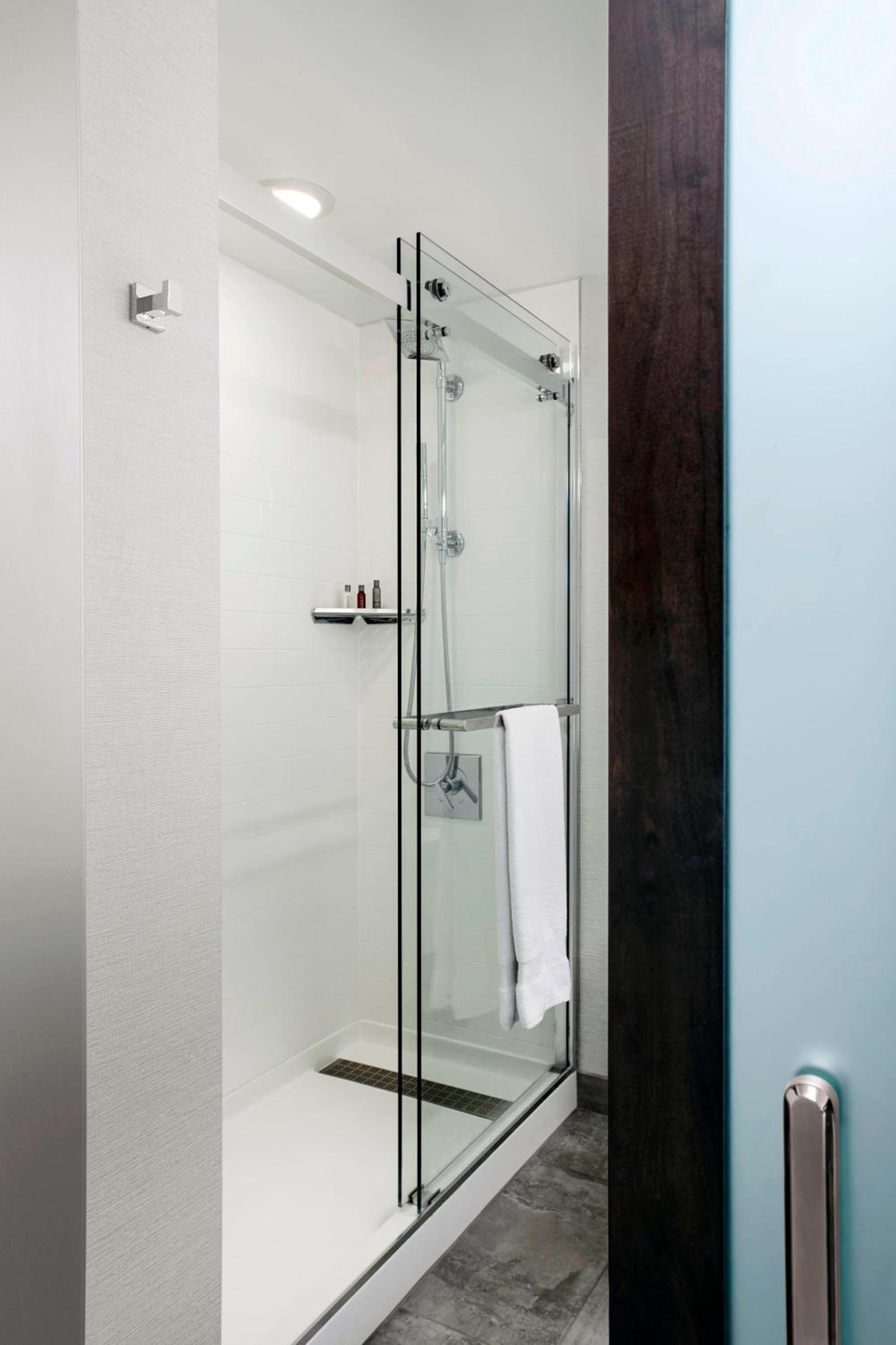 Quadruple Room - Photo 5