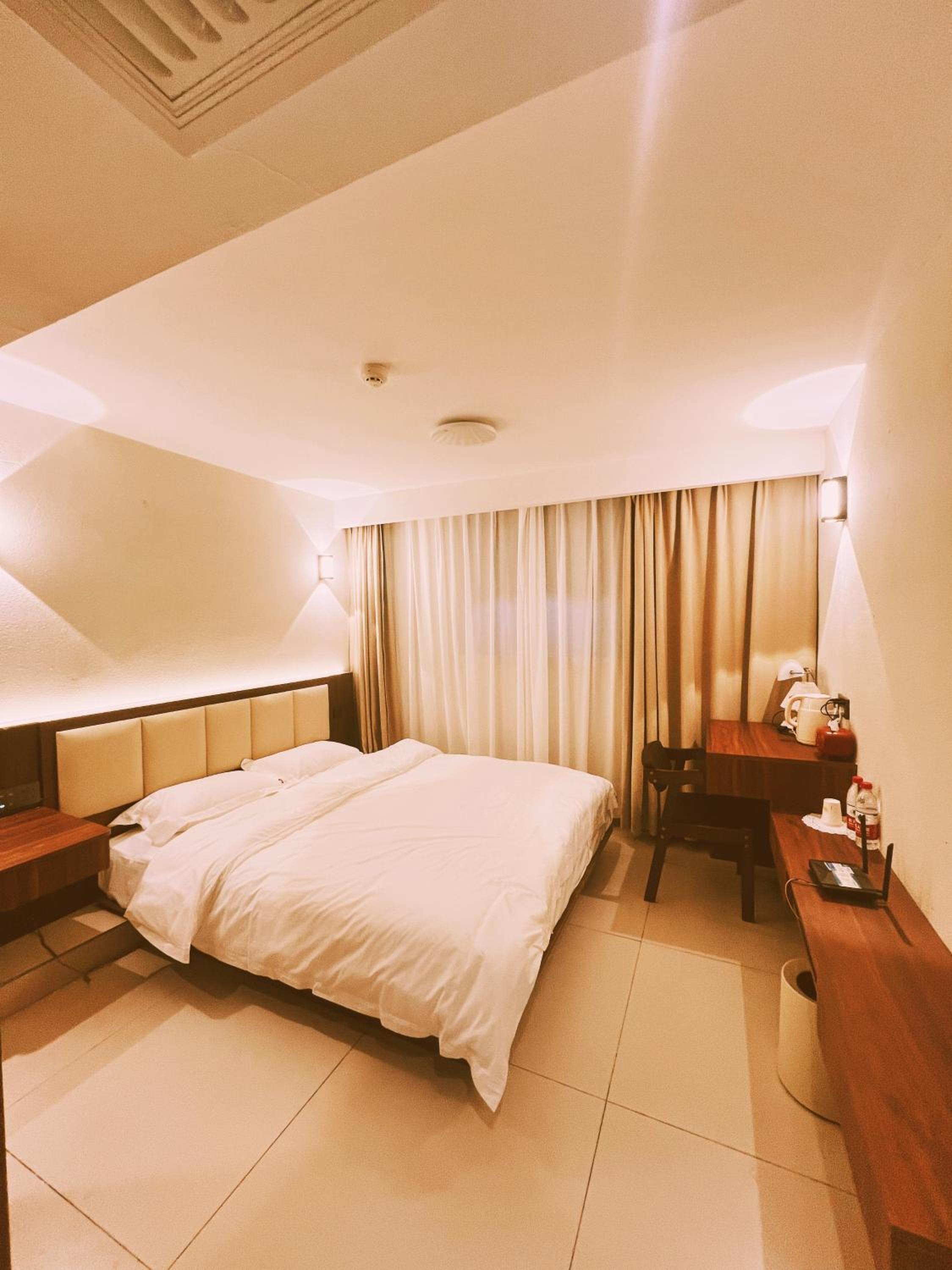 Two-Bedroom Suite photo 2