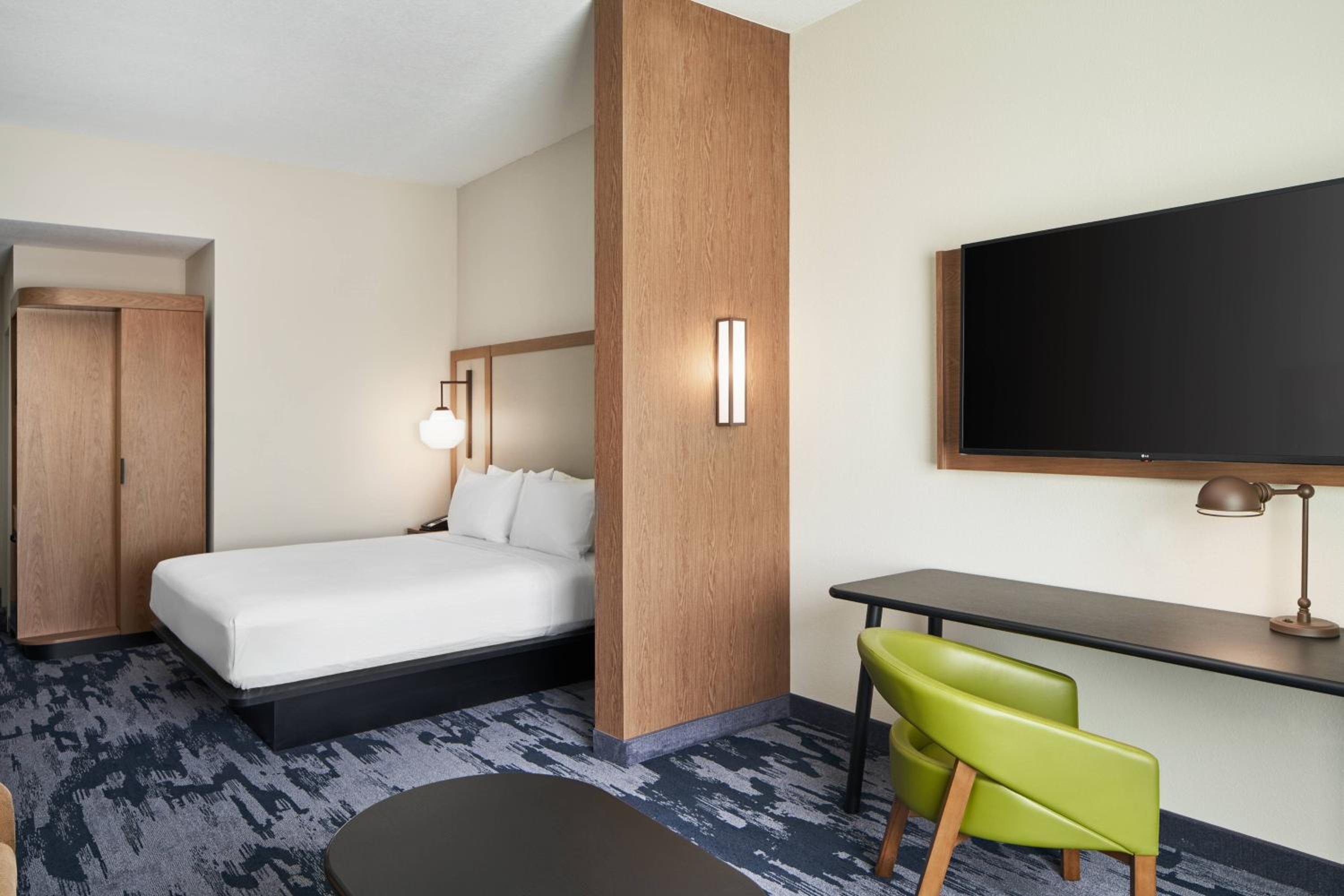 King Suite with Sofa Bed - Photo 2