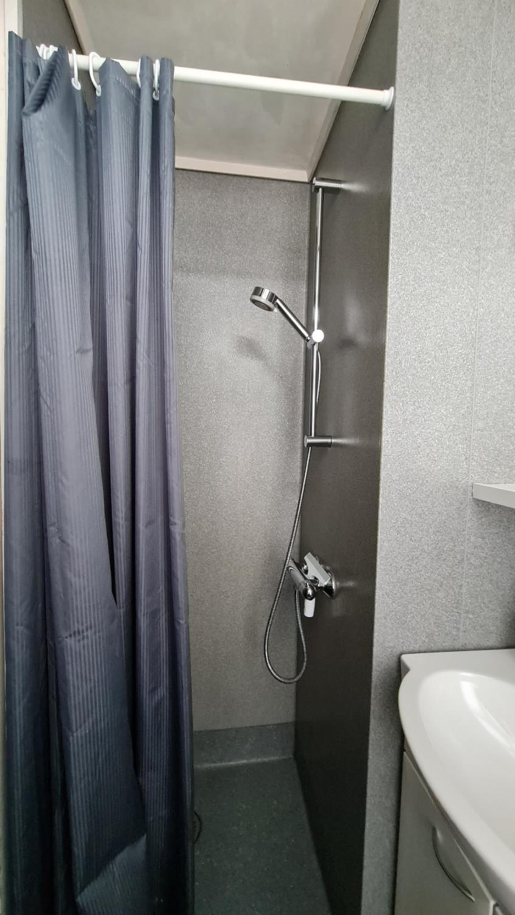 Studio Apartment - Photo 16