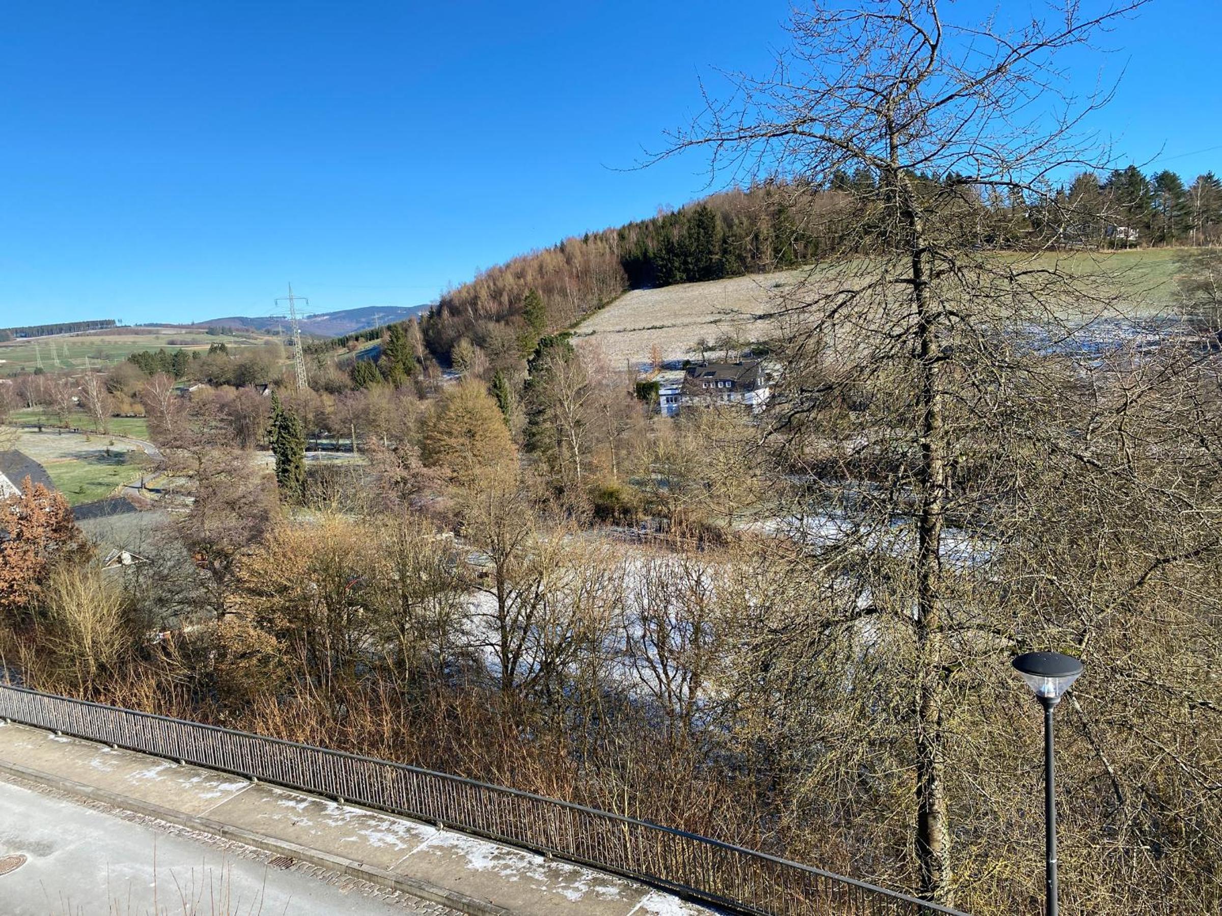 Two-Bedroom Apartment with Mountain View photo 2