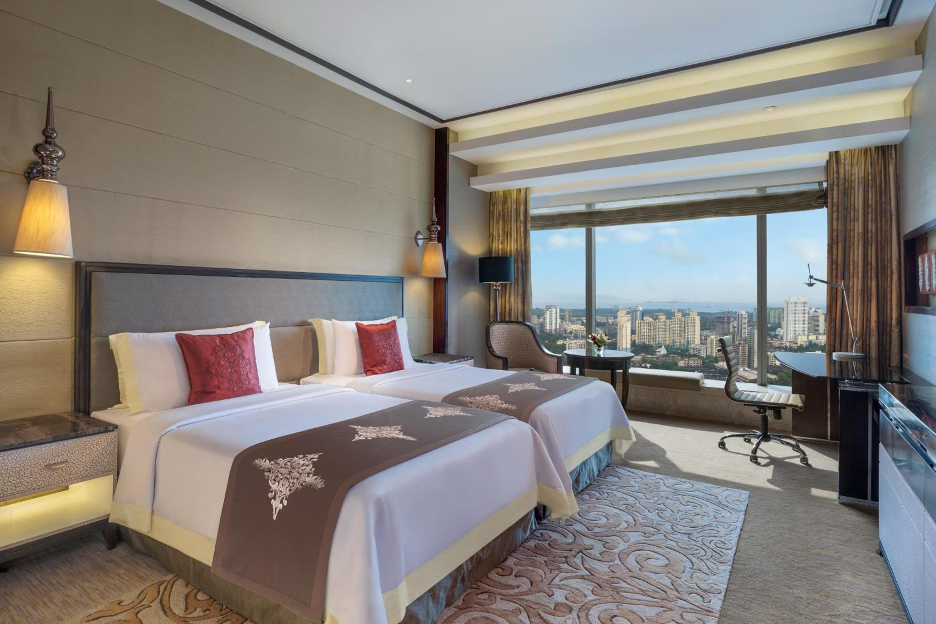 Guest room, 2 Twin, Skyline view