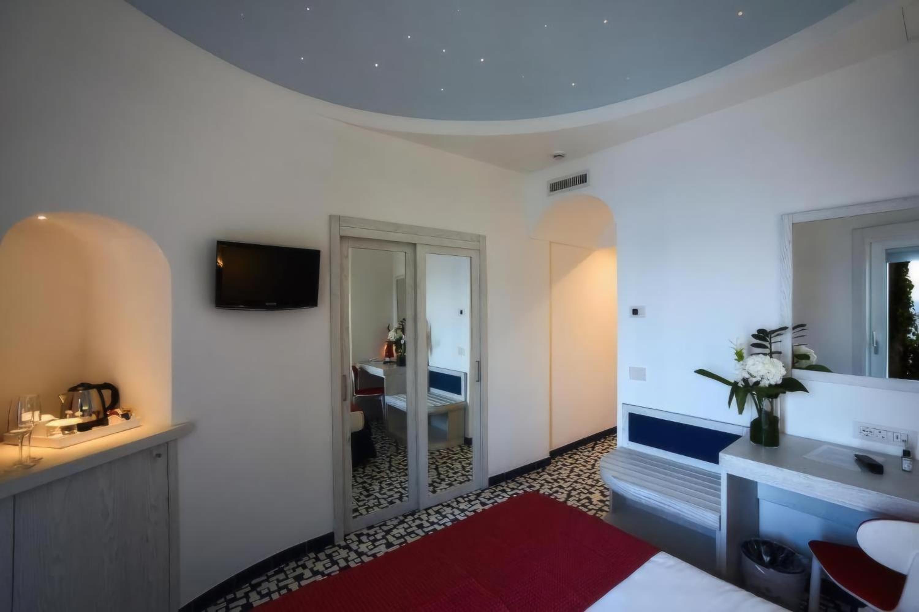 Queen Room With Sea View