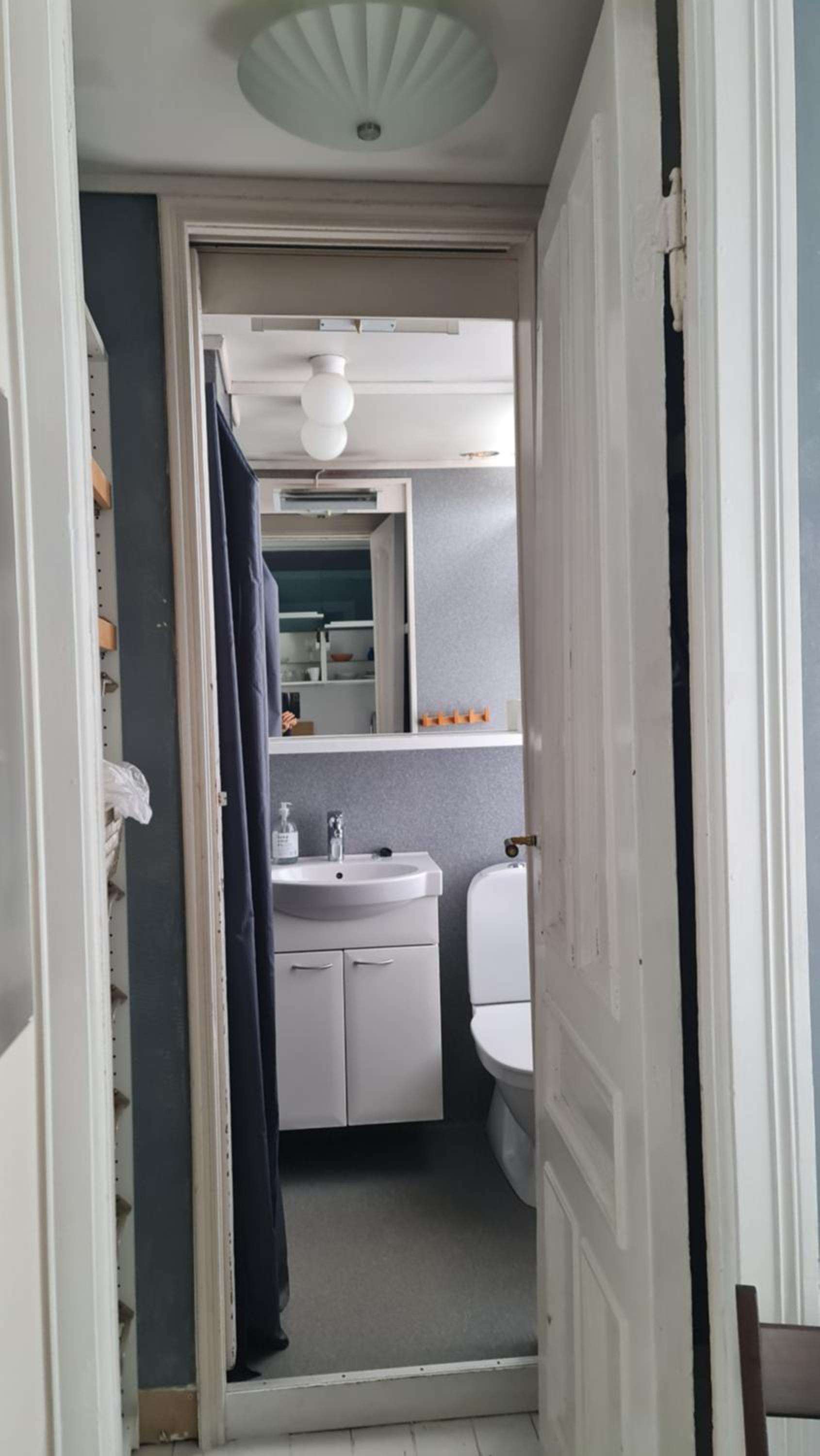 Studio Apartment - Photo 18