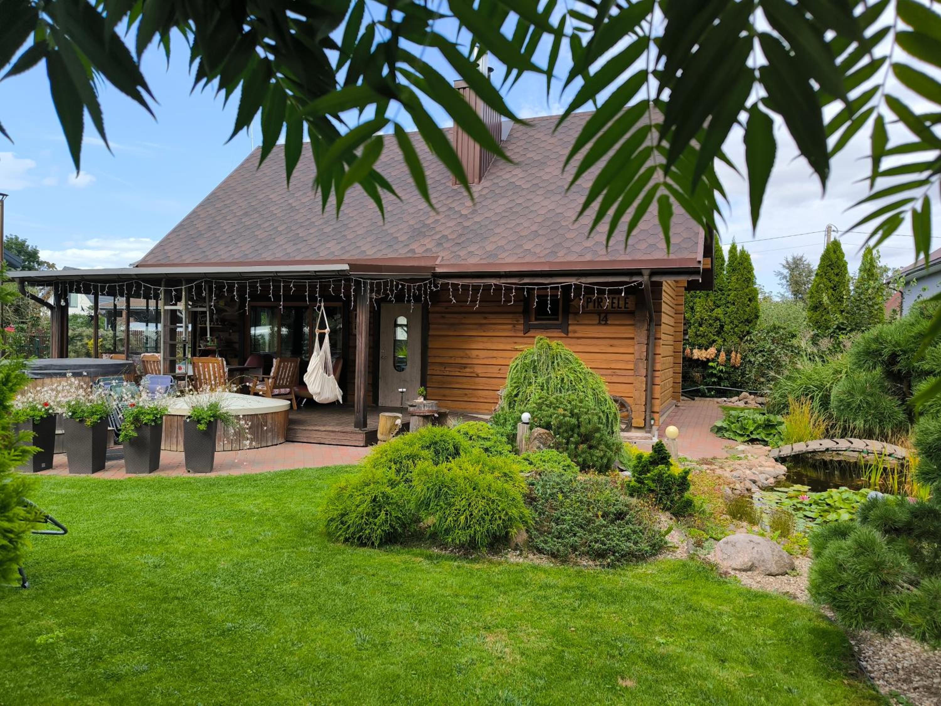 Three-Bedroom House photo 2