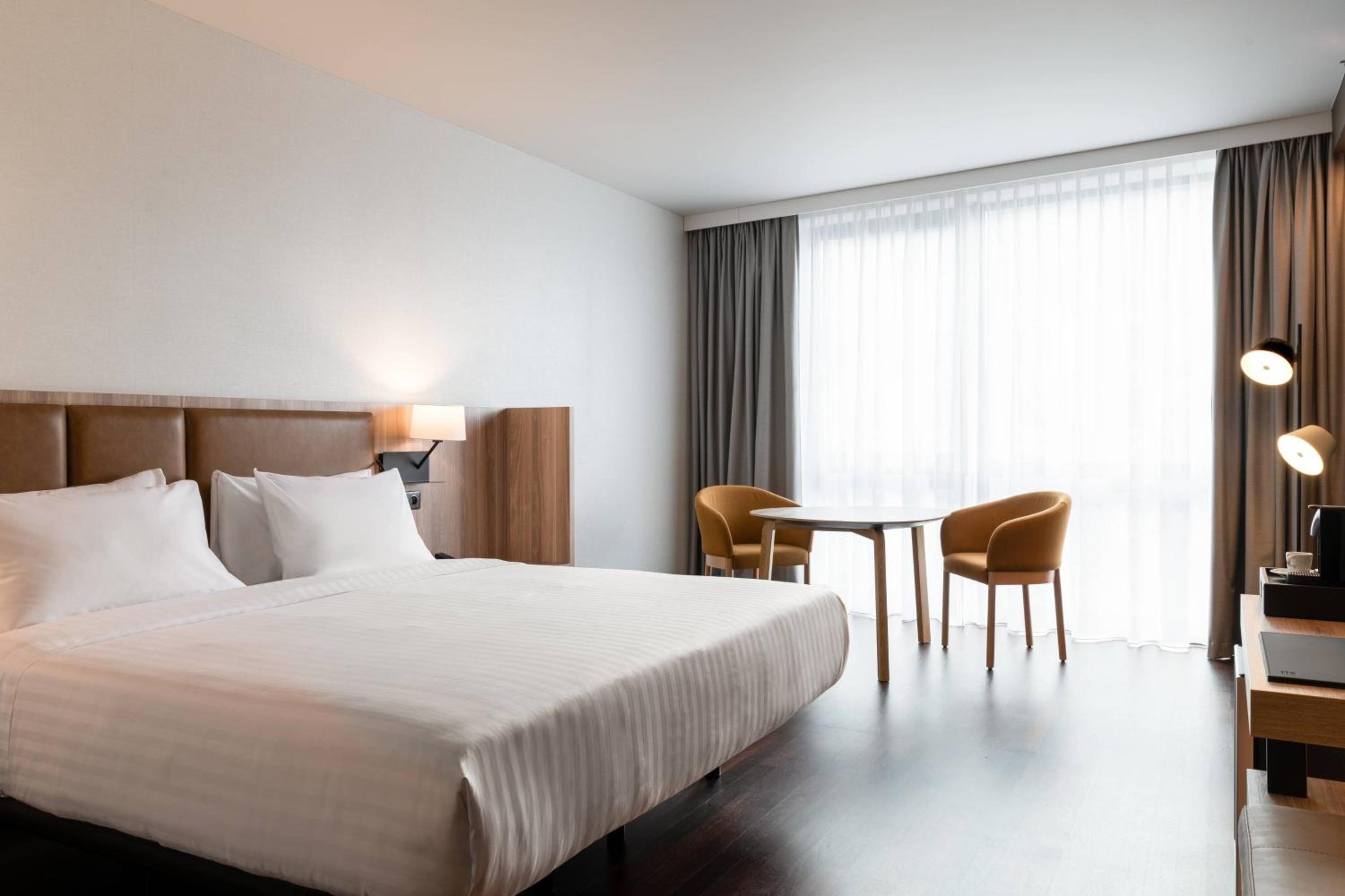 Superior King Room photo 2