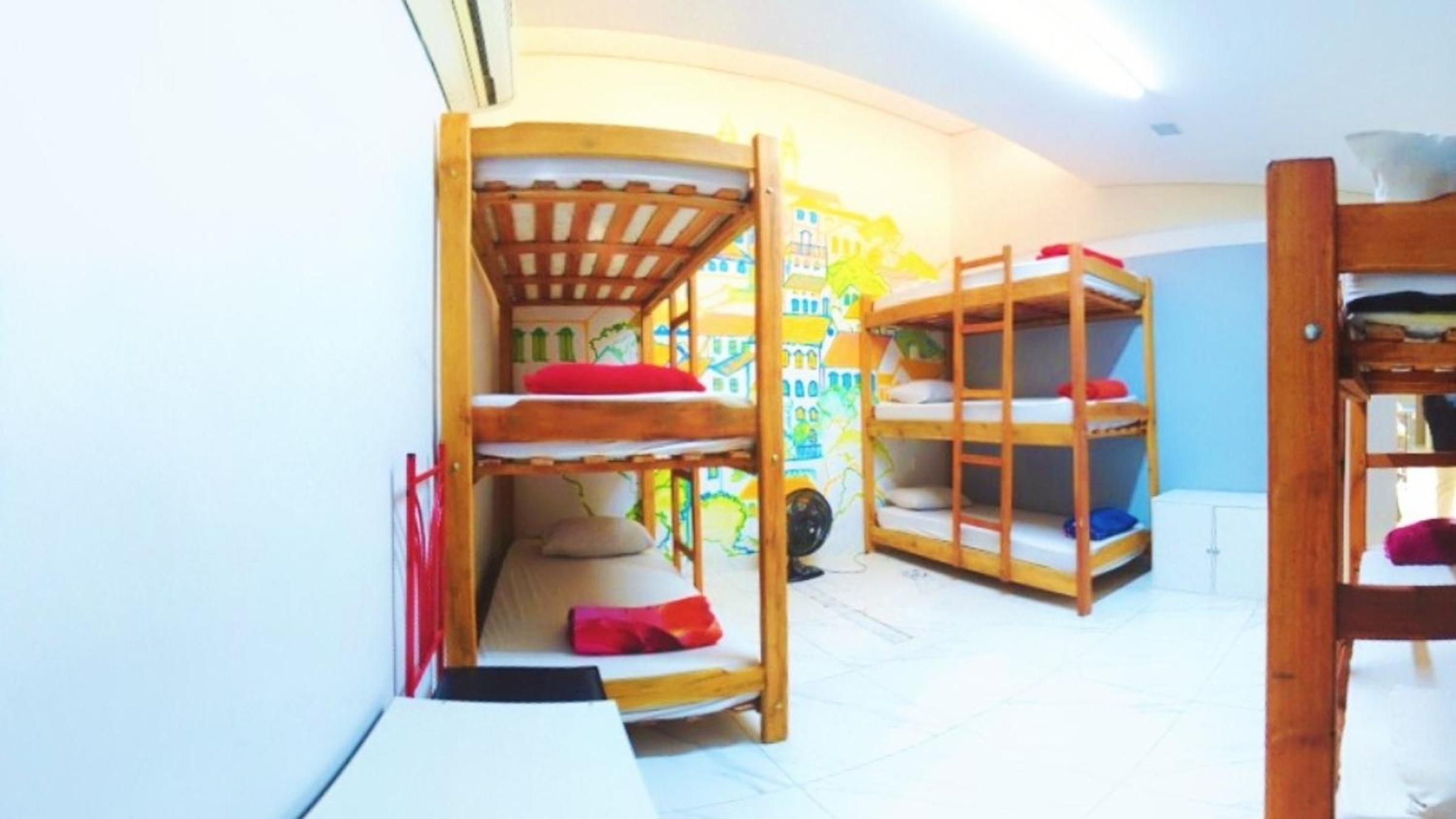 Bed in 8-Bed Mixed Dormitory Room photo 1