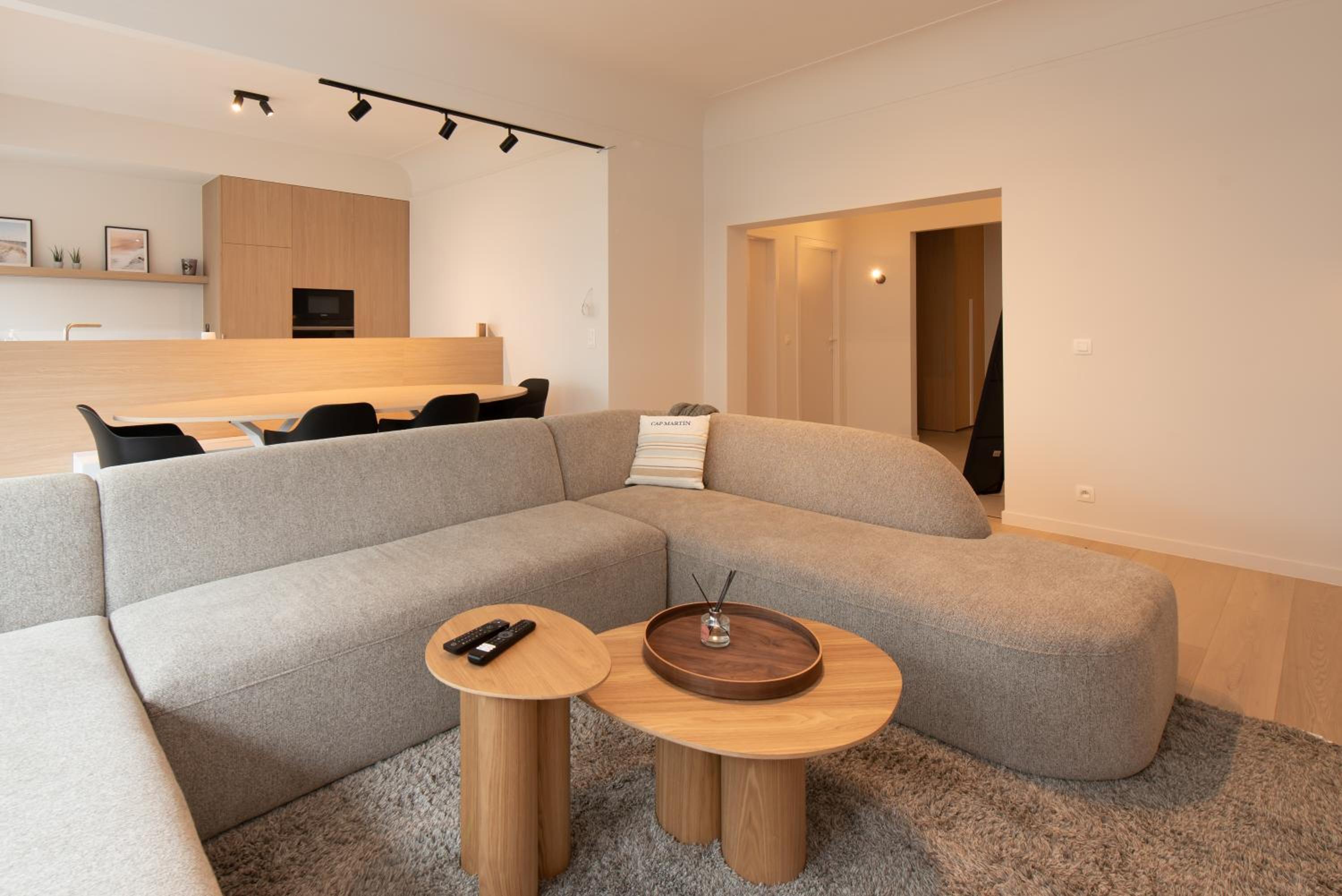 Apartment photo 2