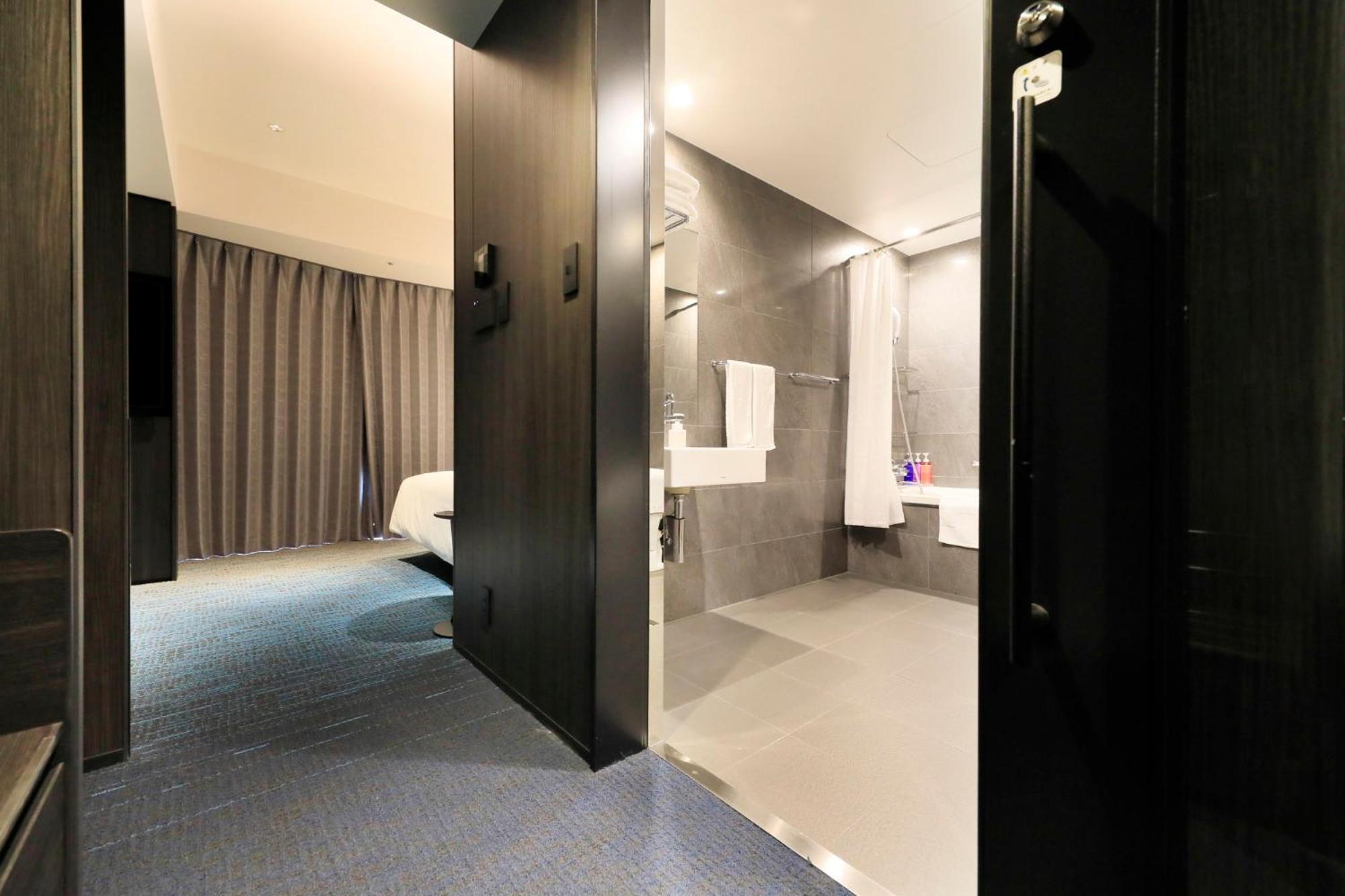 Universal Twin Room - Non-Smoking - Photo 3