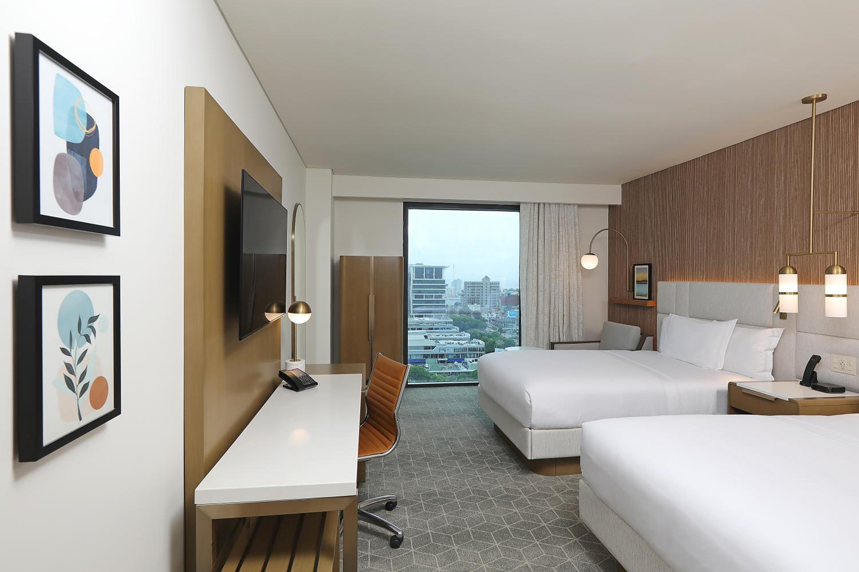 Standard Double Room with Two Double Beds and City View photo 1