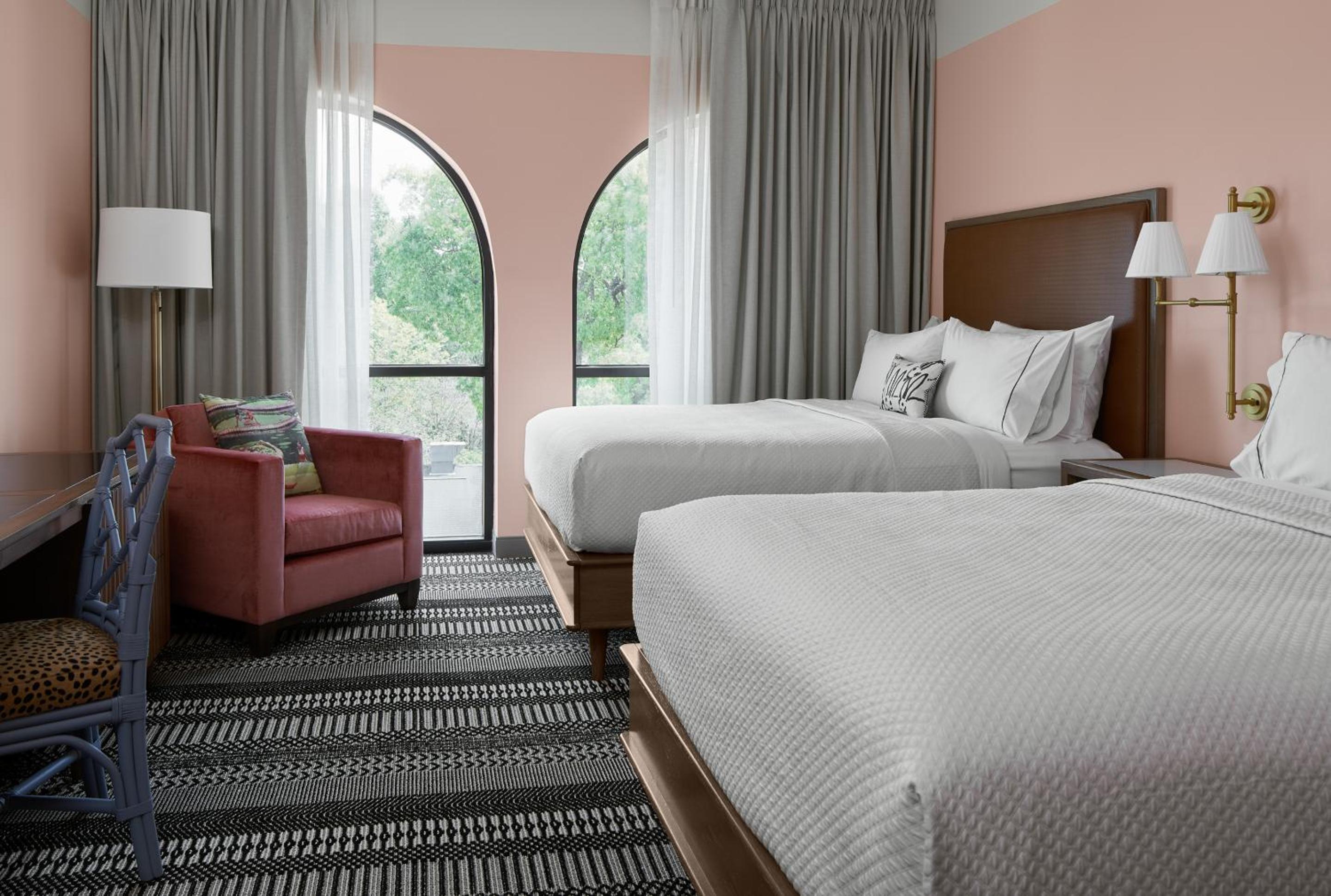 Standard Guest Room with  2 Queen Bed - Photo 1