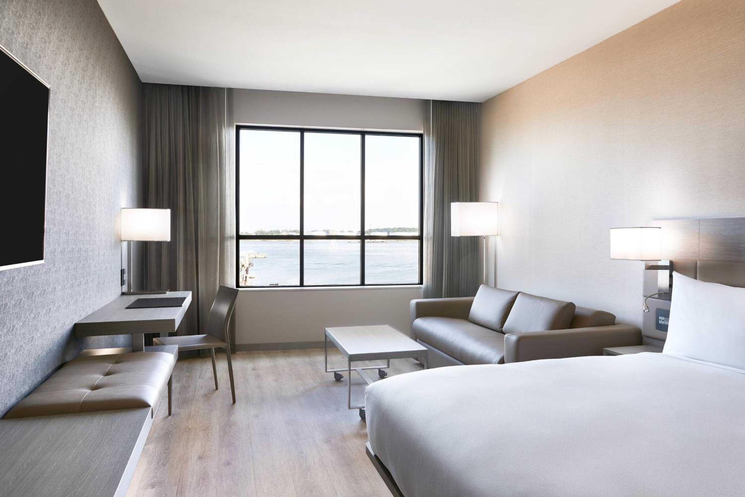King Room with Sofa Bed, Water View and Roll-in Shower - Mobility Accessible photo 1