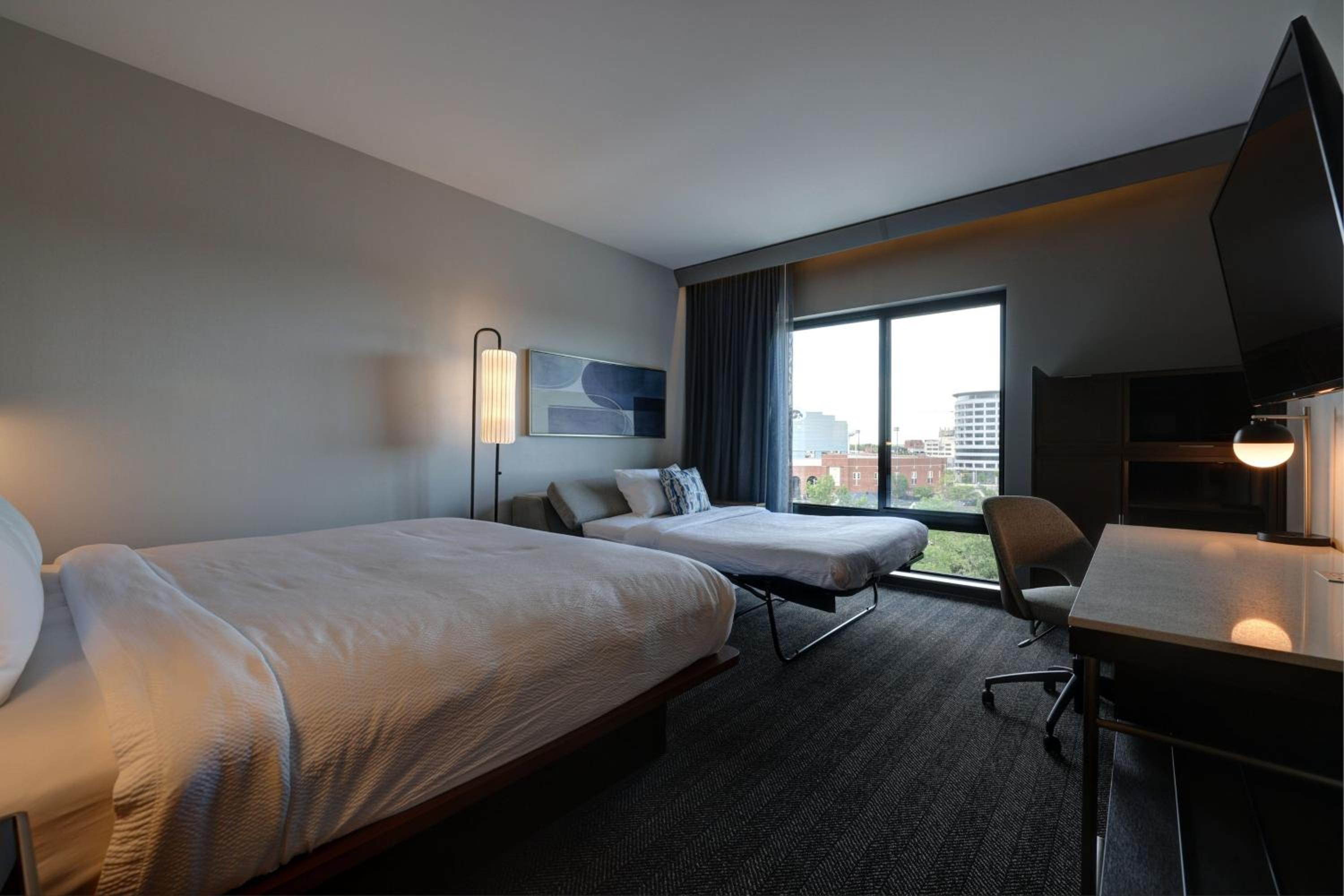 King Room with Sofa Bed - Hearing Accessible - Photo 6