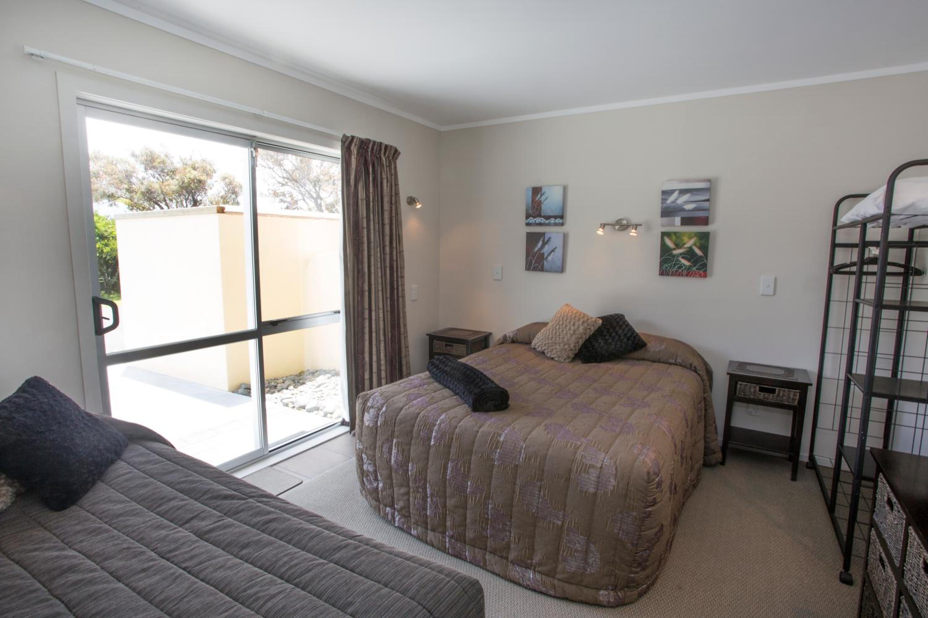Family Two Bedroom Apartment 2 (sleeps 6) - Photo 9