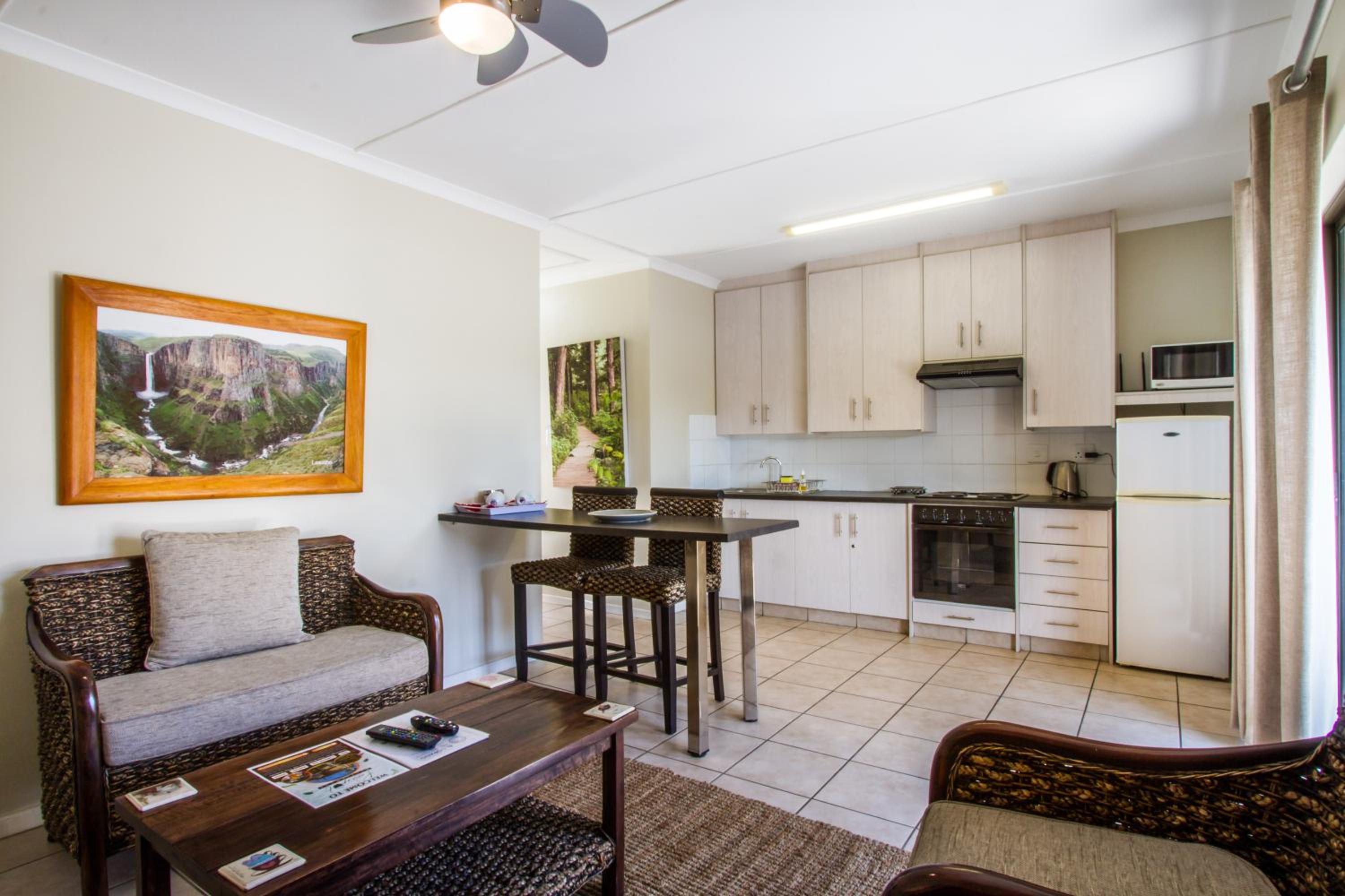 One Bedroom Apartments - Photo 17