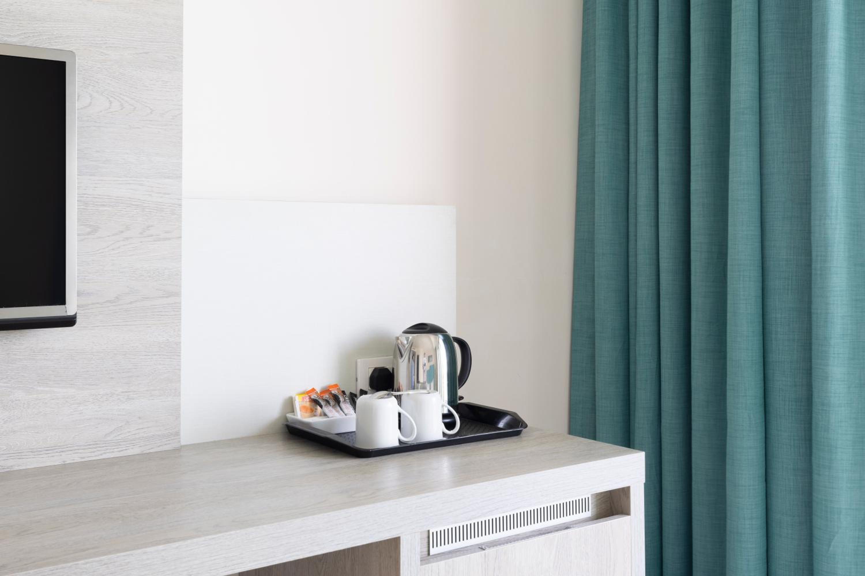 Standard Room, Balcony, Partial Sea View