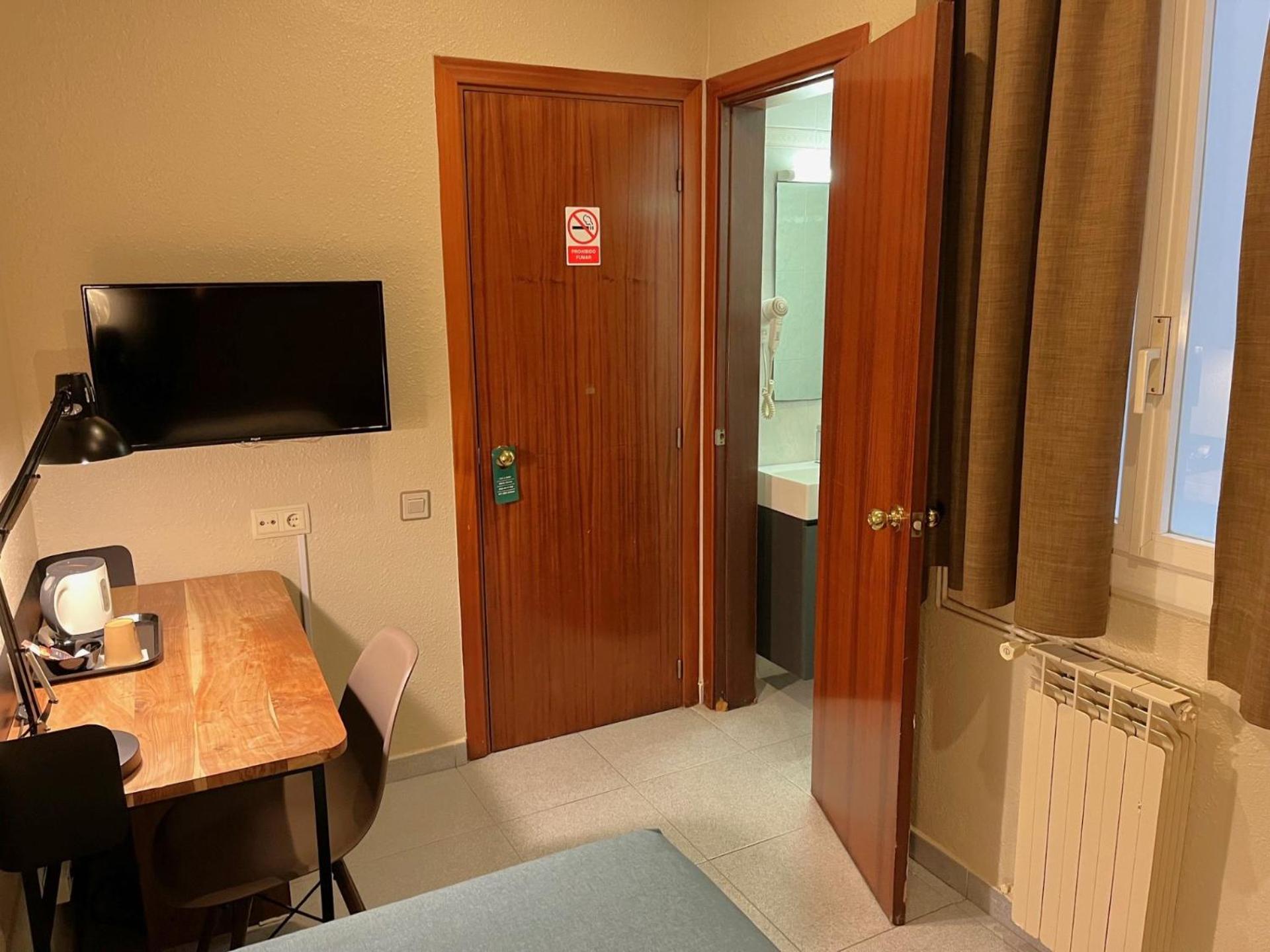Single Room photo 3