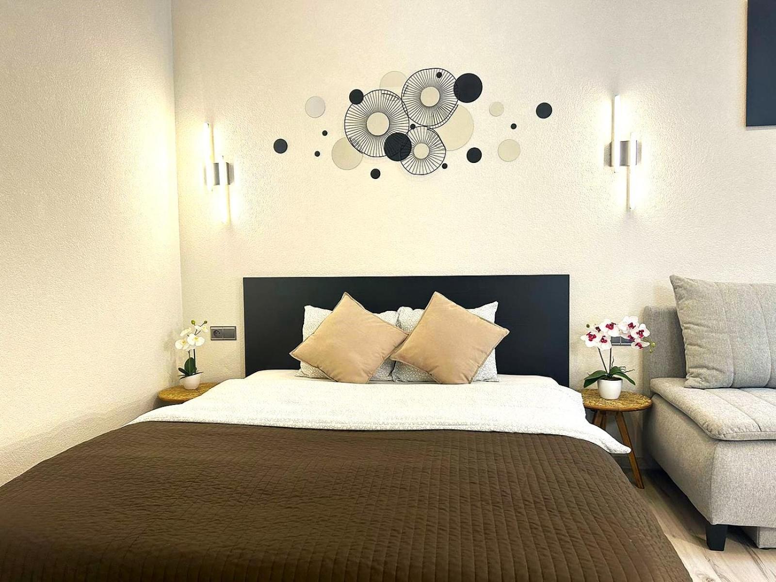 Two-Bedroom Apartment - Photo 18
