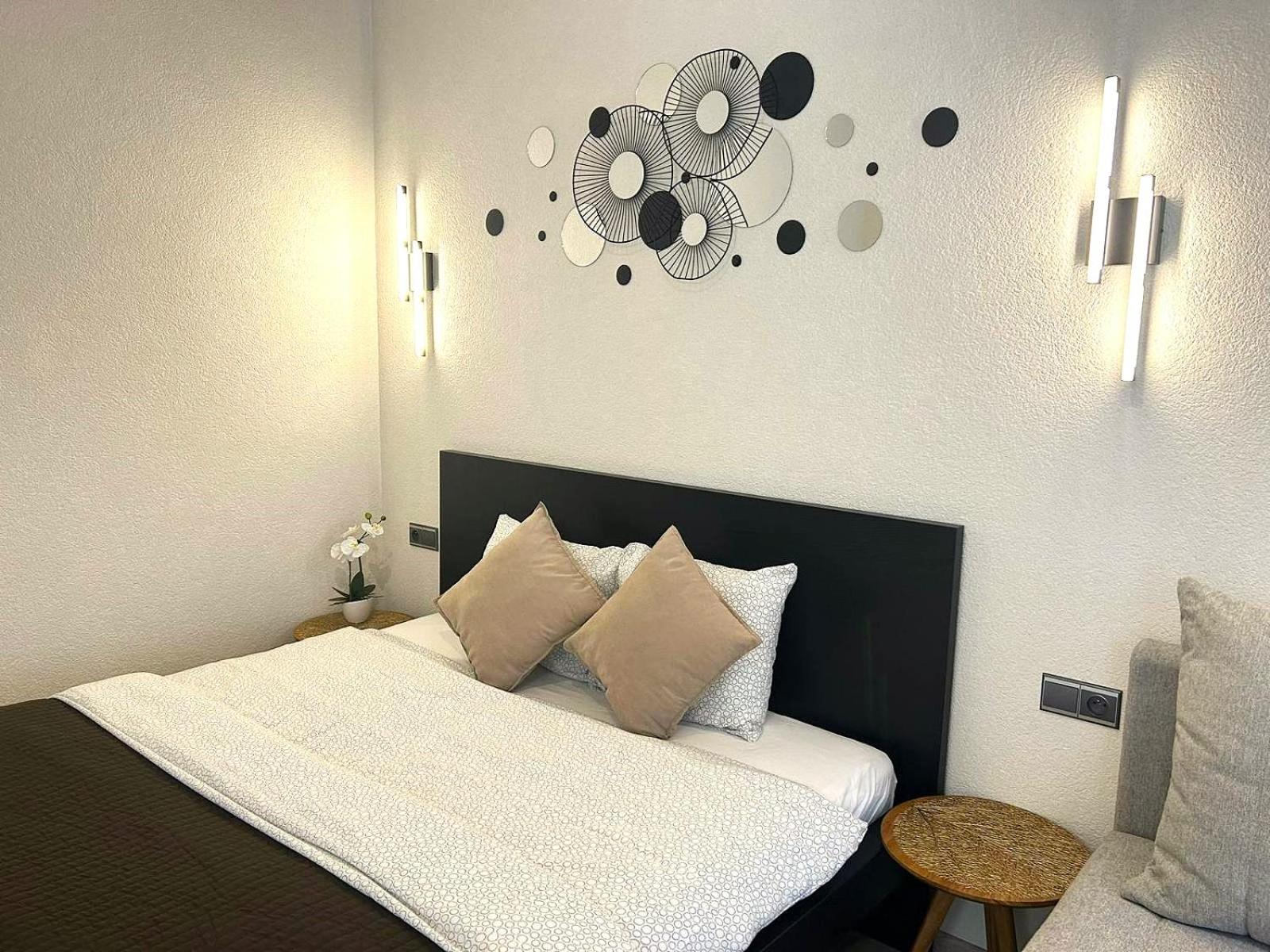 Two-Bedroom Apartment - Photo 19