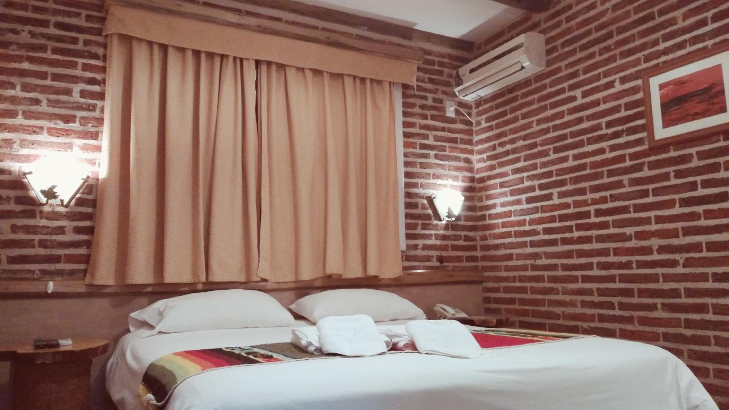 Double or Twin Room photo 3
